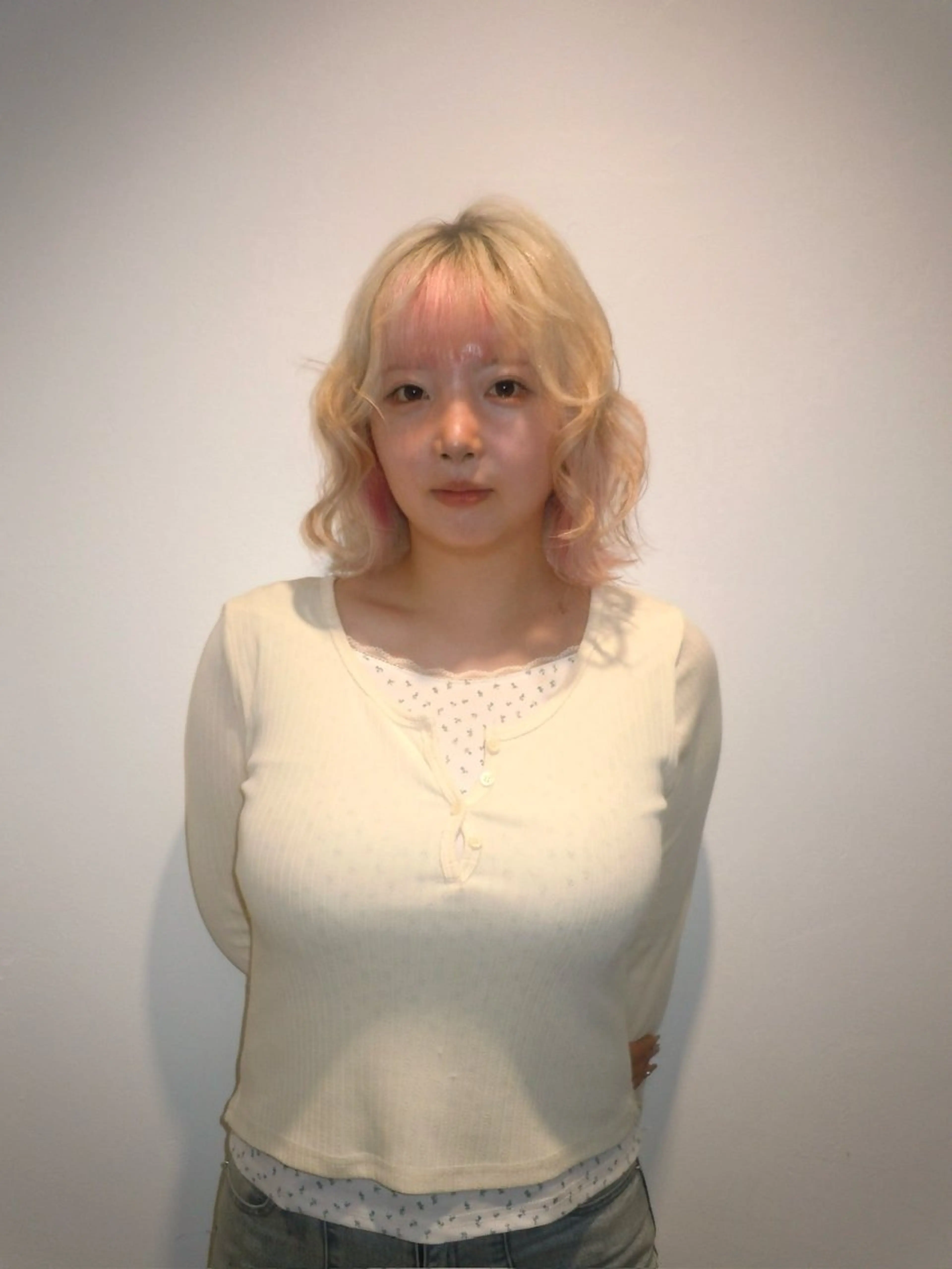 ショート 荒木 美咲のヘアスタイル