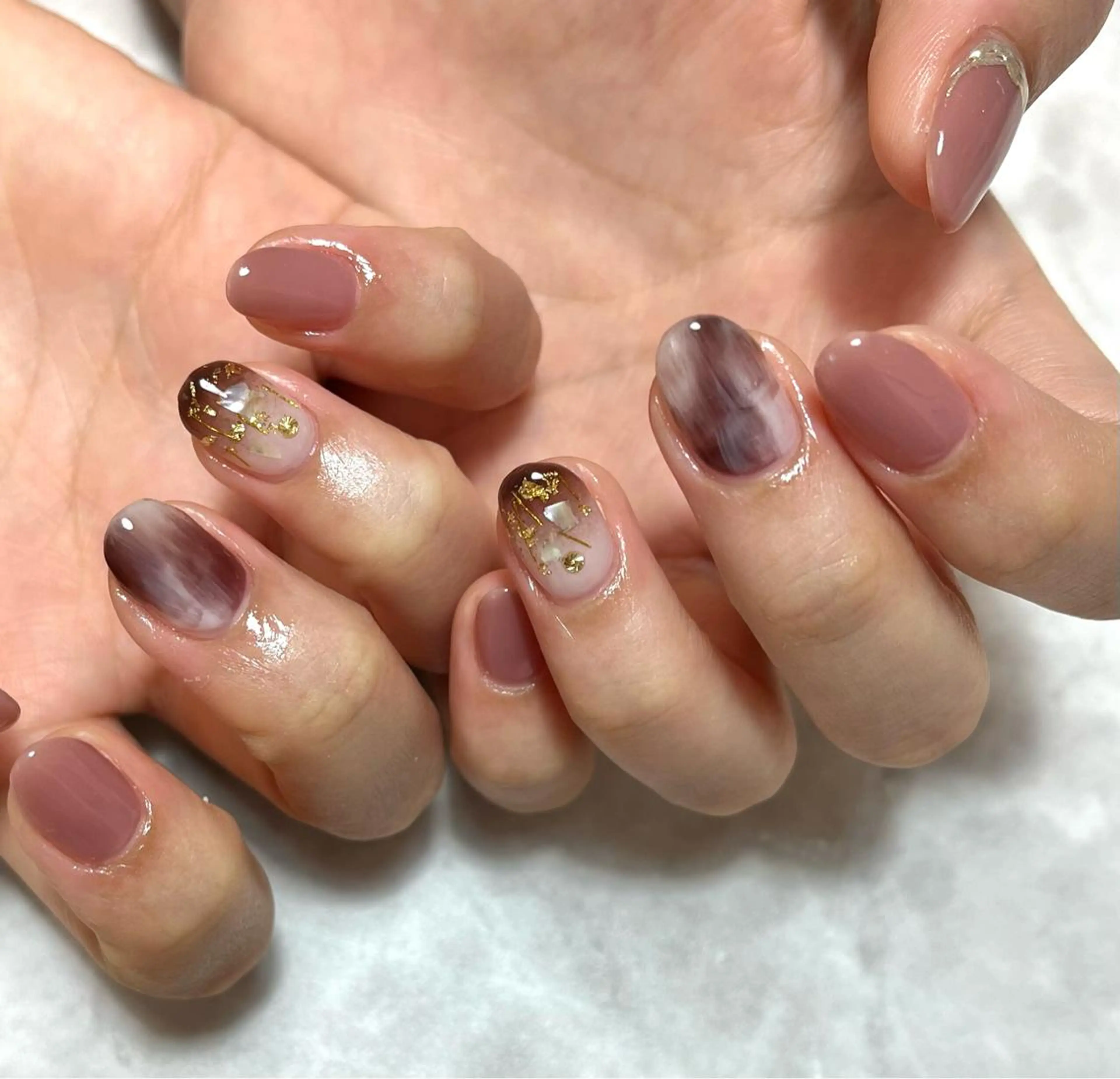 ネイル ジェルネイル キラキラネイル 韓国ネイル オフィスネイル パラジェル ハンドネイル nails' it...のネイルデザイン