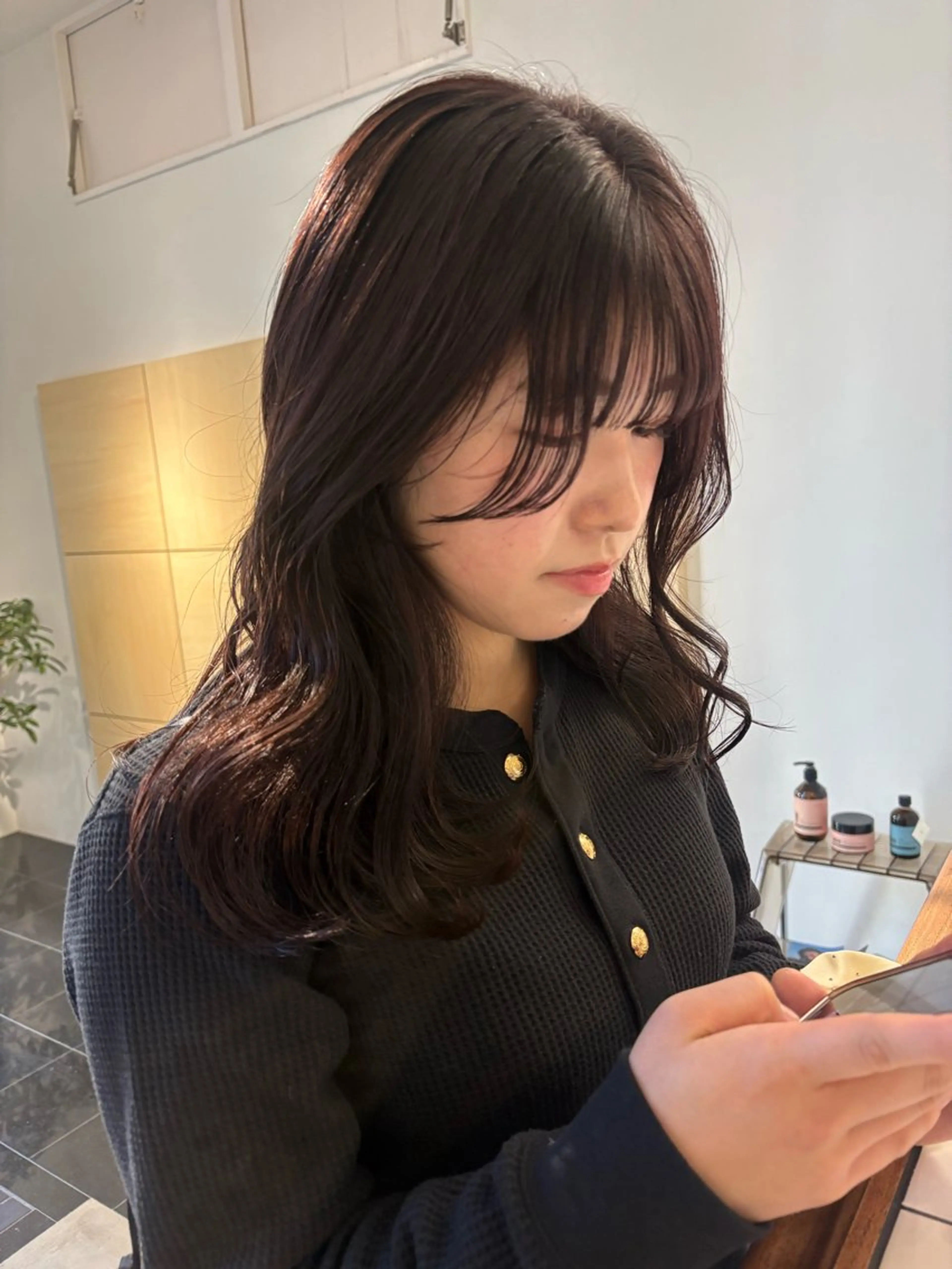セミロング カラー グレージュ ヘアカラー Yui⭐️ 透け感カラーのヘアスタイル