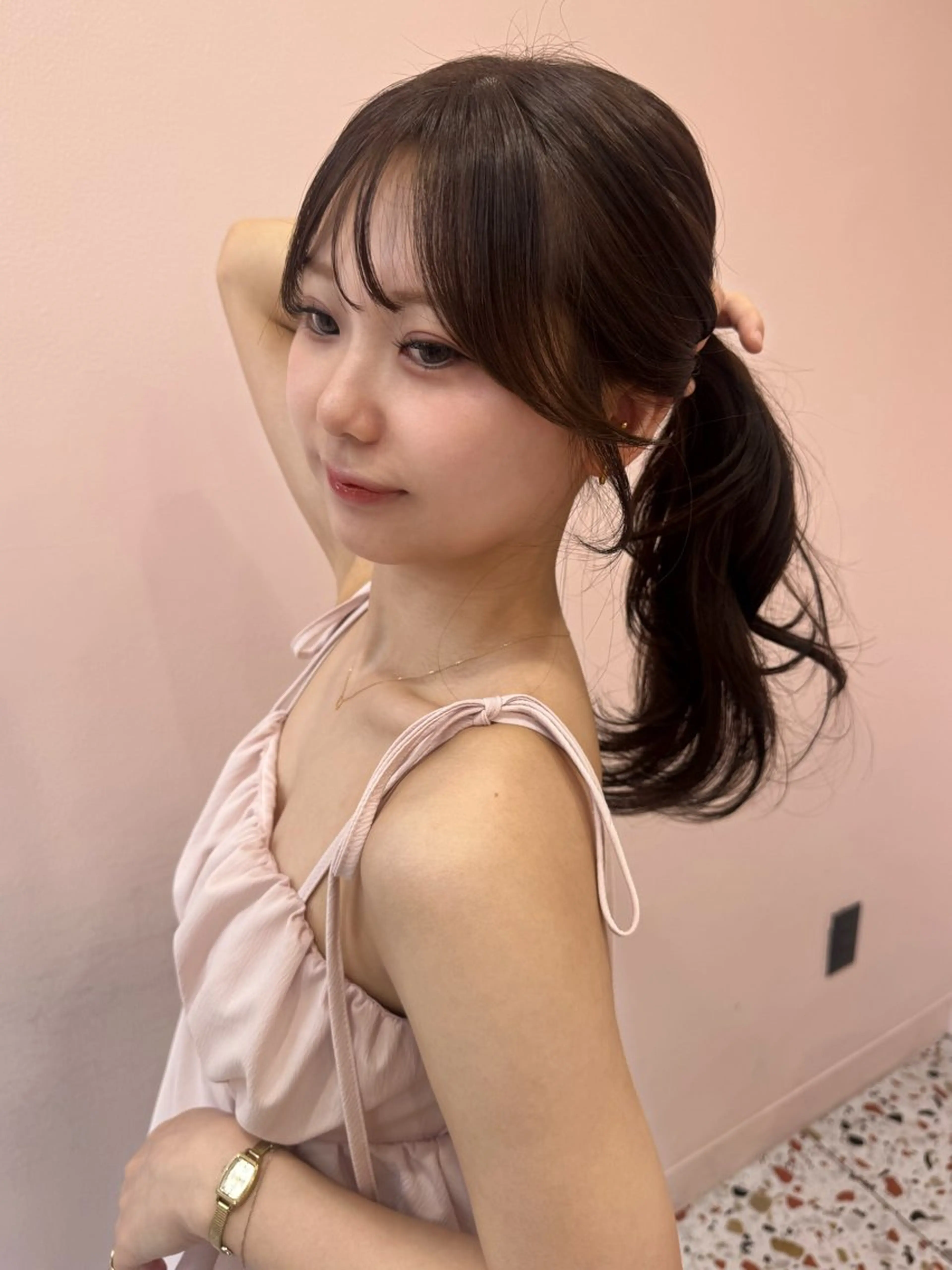 ミディアム 切りっぱなしボブ チョコレートブラウン ボブ くびれヘア 韓国風ヘア カット ヘアカラー トリートメント 顔周り/透明感カラー REINA𓍯のヘアスタイル
