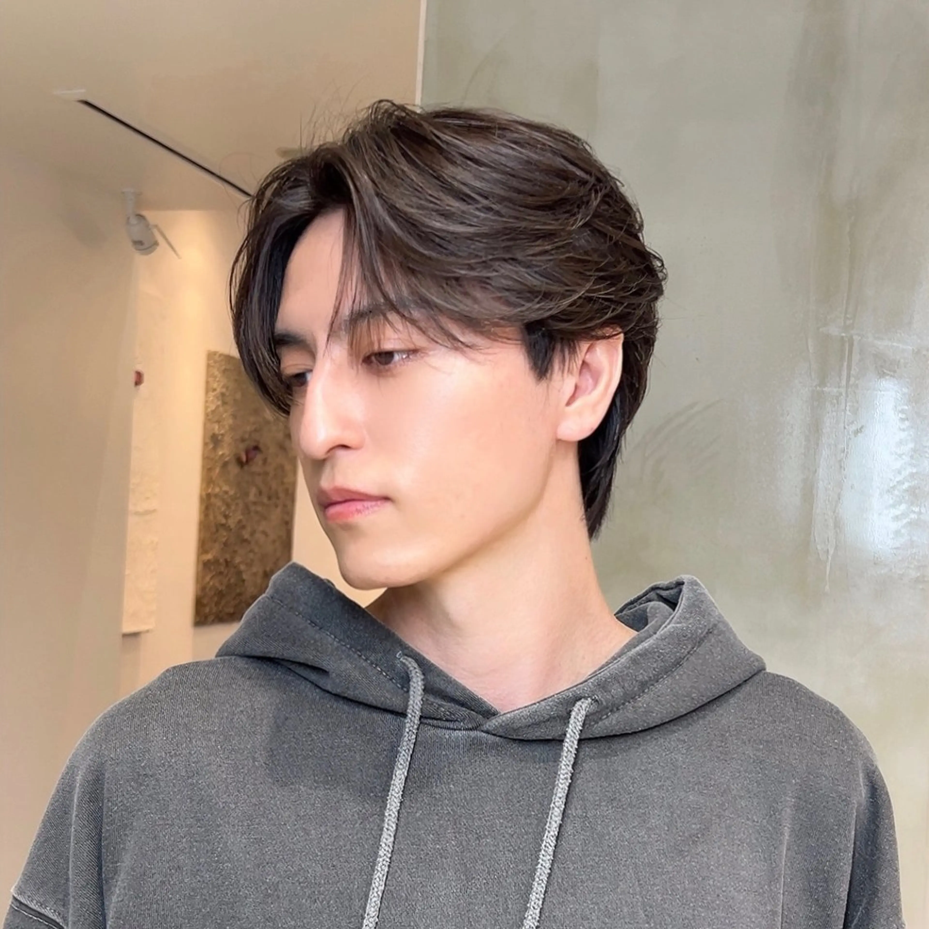 ミディアム パーマ メンズ カット 縮毛矯正 岡田大志🇰🇷 中/韓メンズヘアのヘアスタイル