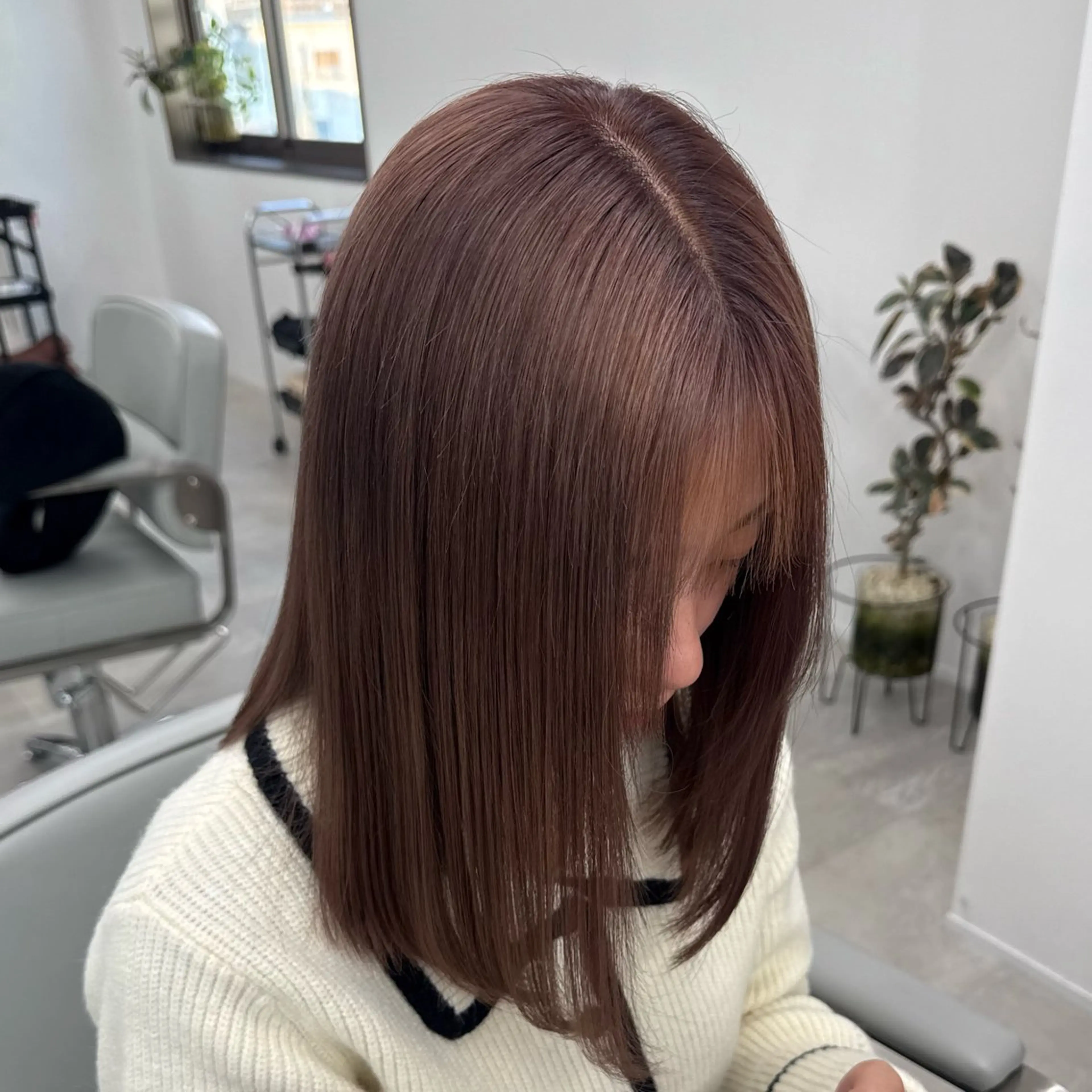 ミディアム カラー ブラウンカラー ピンクカラー ピンクブラウン ヘアカラー 中明度カラー/ ベージュ/noaのヘアスタイル