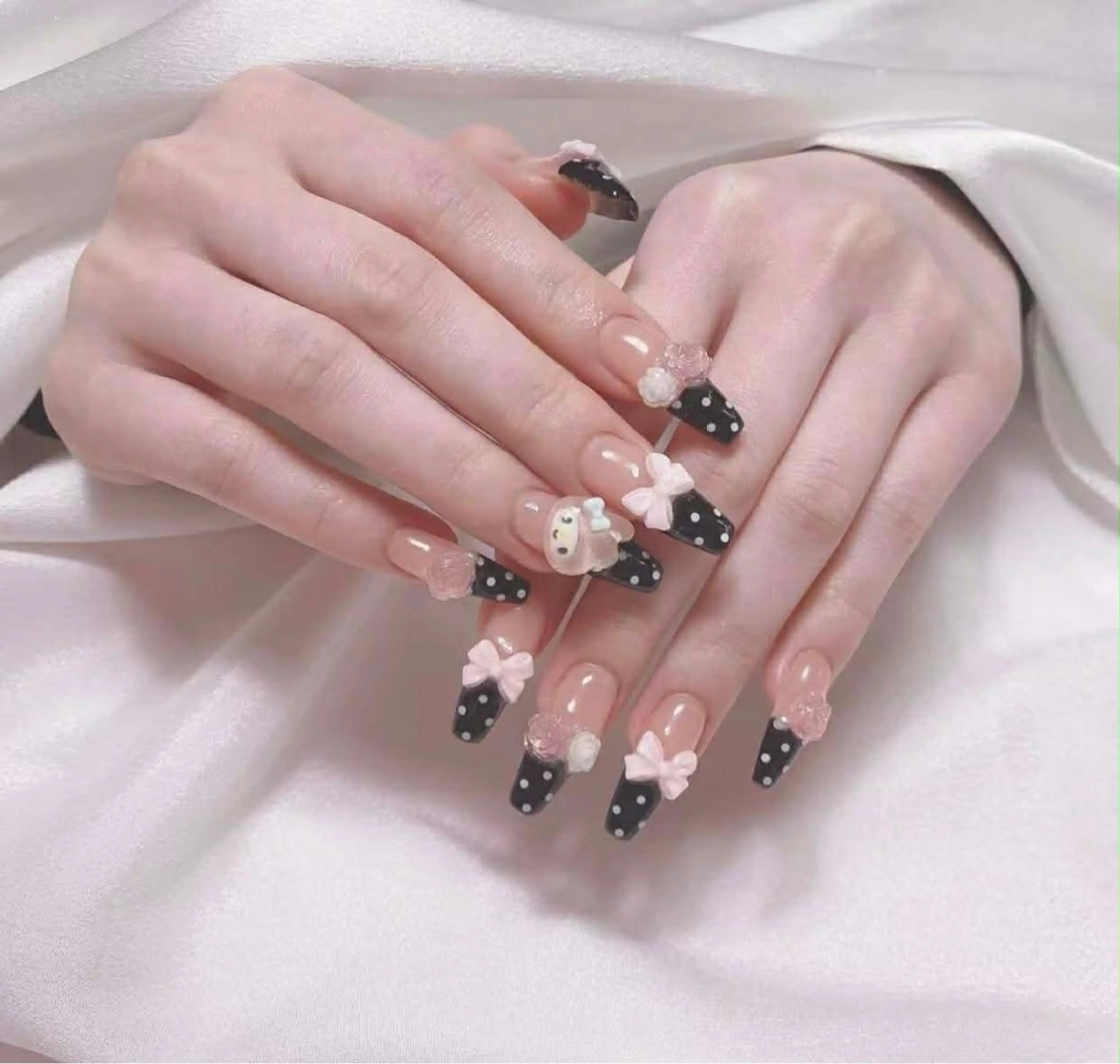 ネイル ハンドネイル REI NAIL1のネイルデザイン