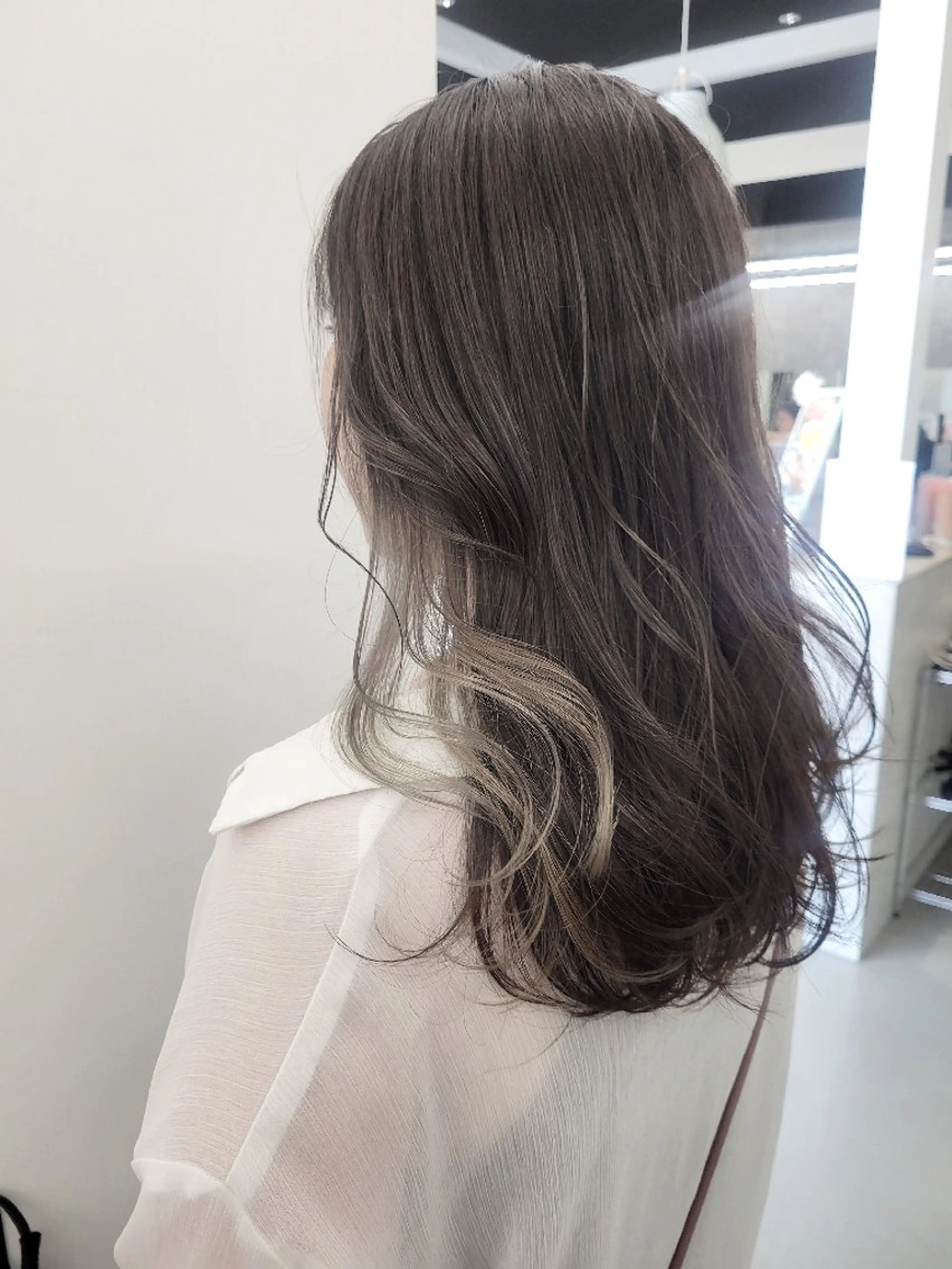 【デザインカラー人気No.1】インナーカラー×ケアトリートメントの写真