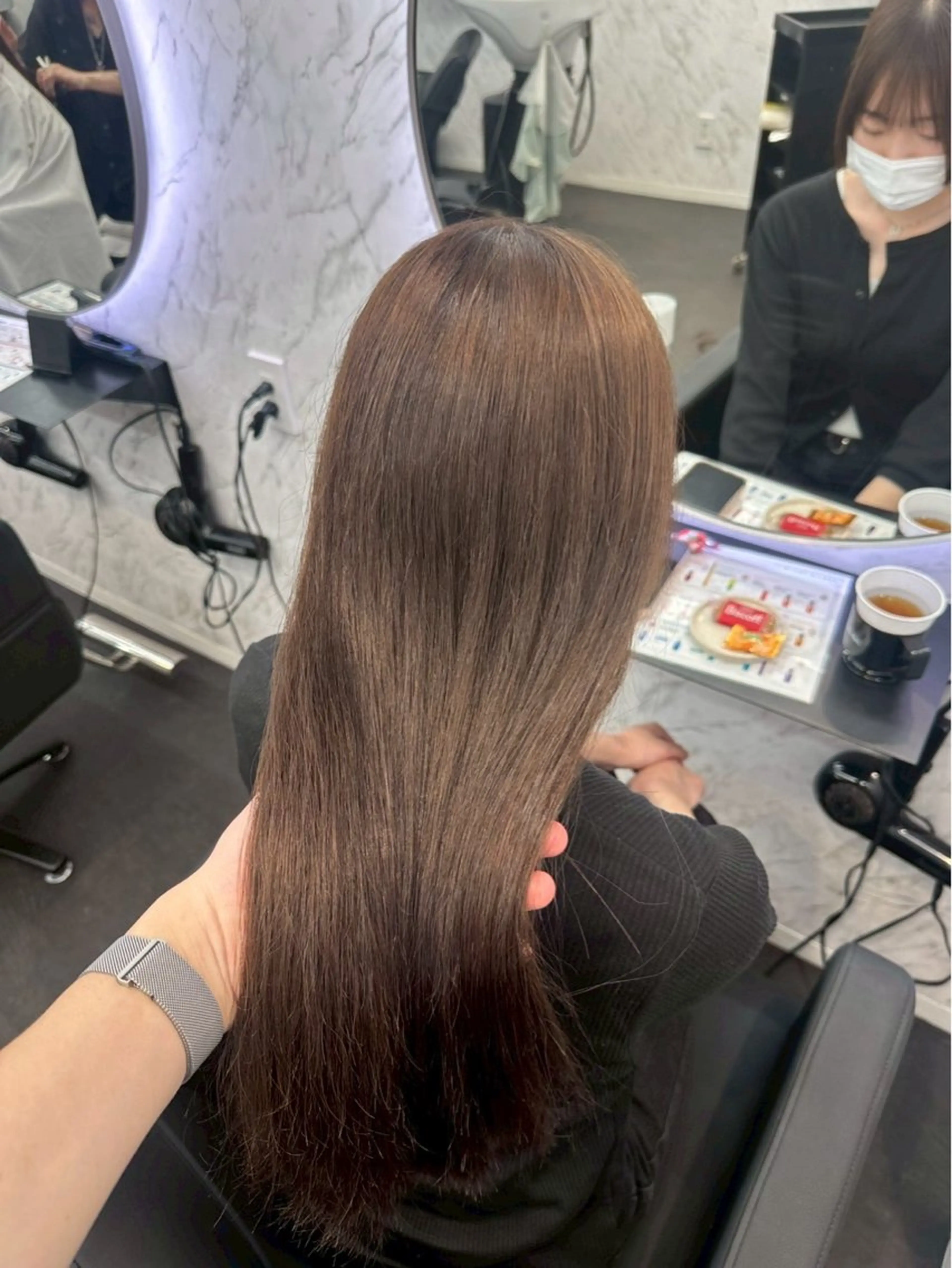 カラー ⋆✦ Leon カット¥1100のヘアスタイル