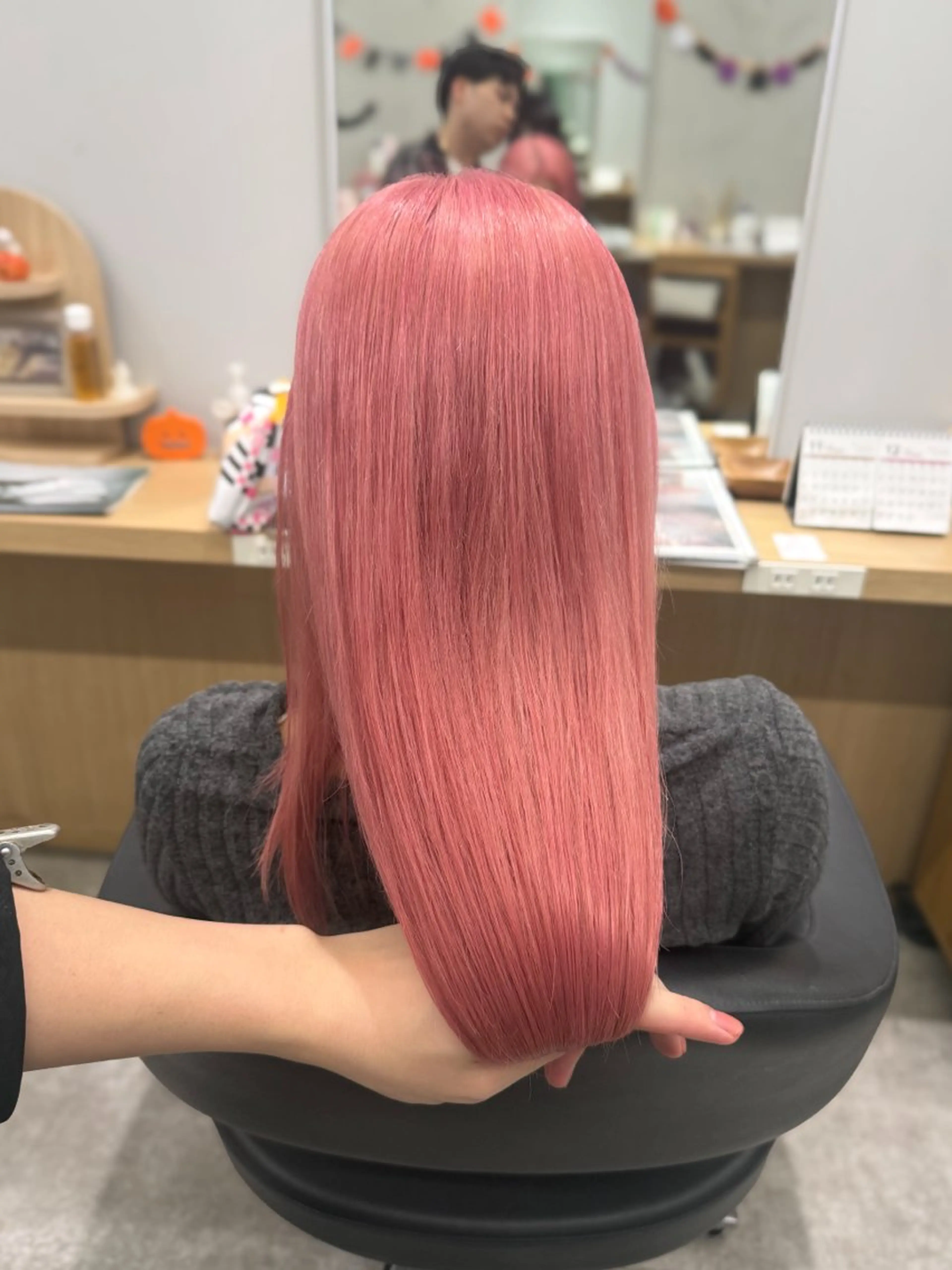 ロング カラー ベージュカラー ブリーチ ブロンド ピンクカラー ホワイトベージュ ヘアカラー トリートメント 巻ける髪質改善🫧ハ イライト/永田汰伊智のヘアスタイル