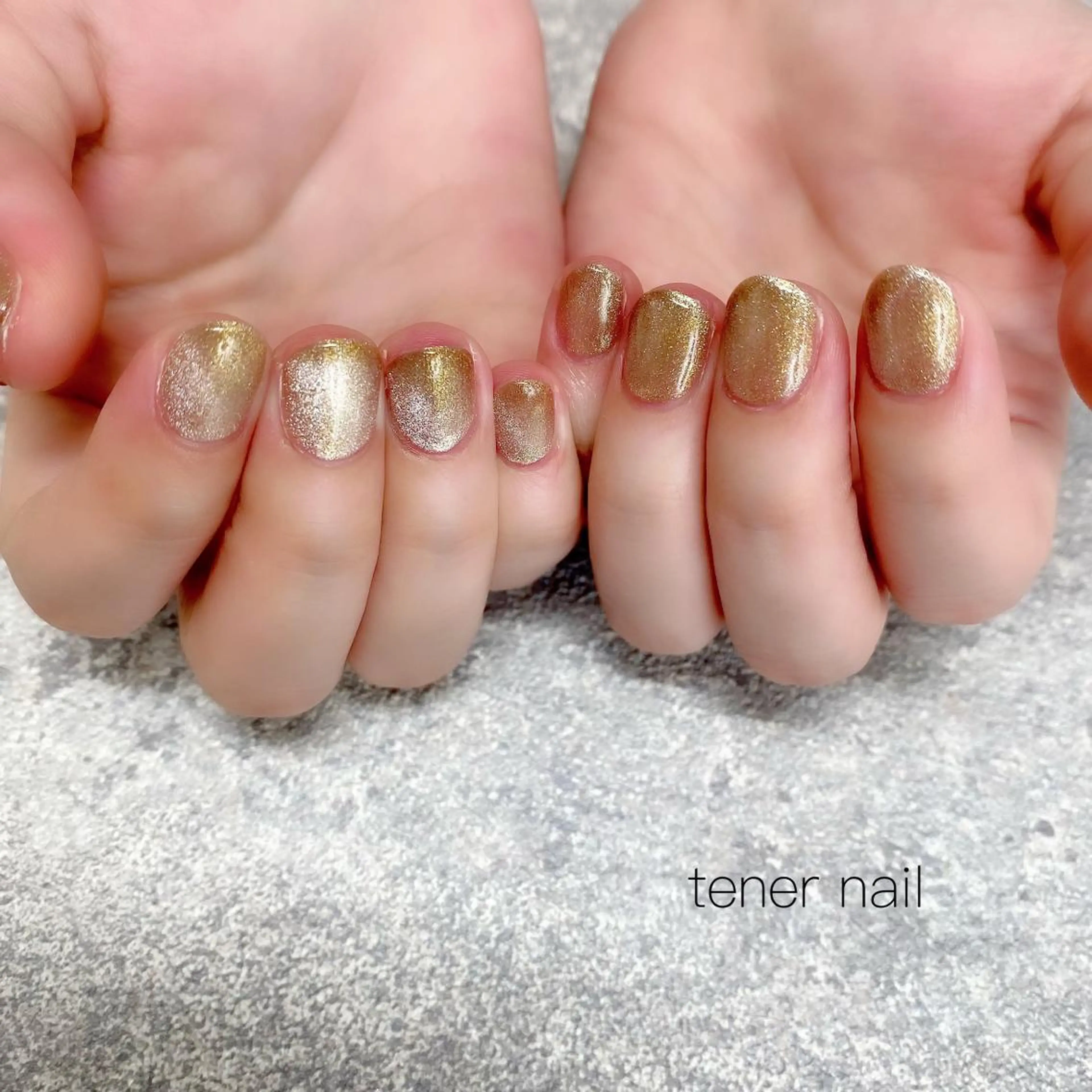ネイル ゴールド マグネットネイル マグネットワンカラー ワンカラーネイル テネルネイル tener nailのネイルデザイン