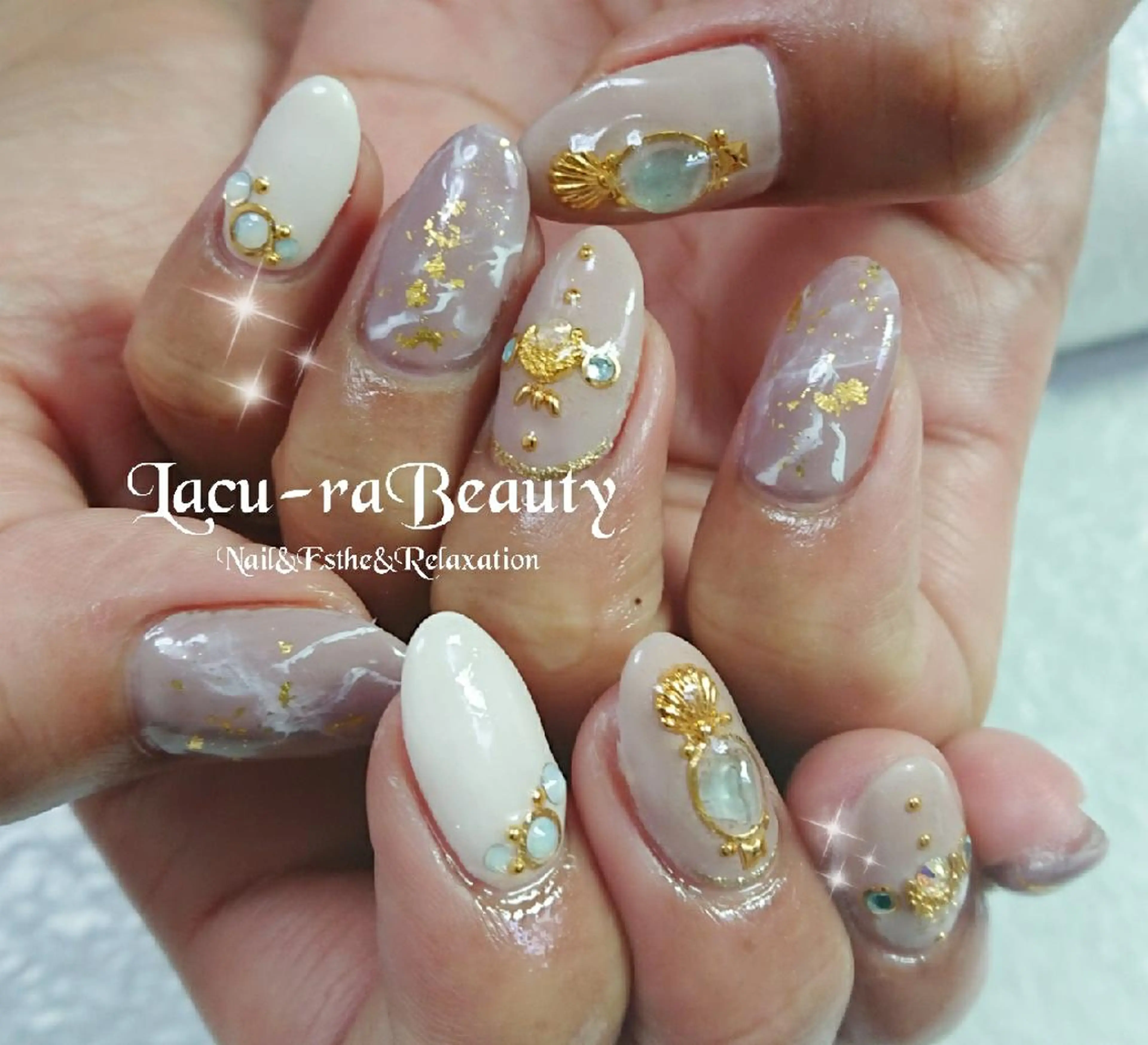 ネイル 小顔と腸の専門店 ラクーラビューティのエステ・リラクイメージ