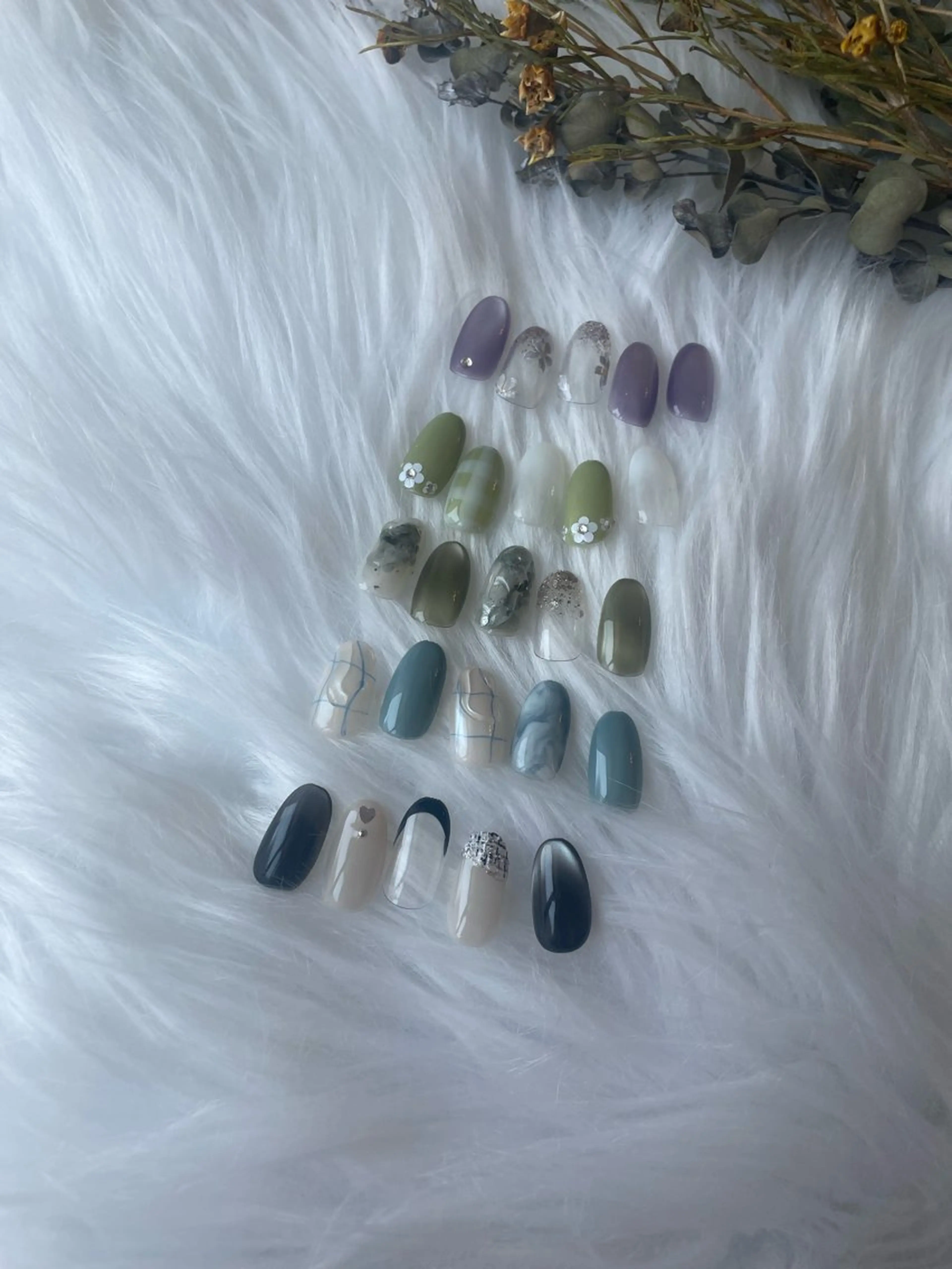 ネイル ブルー フレンチネイル キラキラネイル マグネットネイル シンプルネイル ハンドネイル timtam --sakiのネイルデザイン