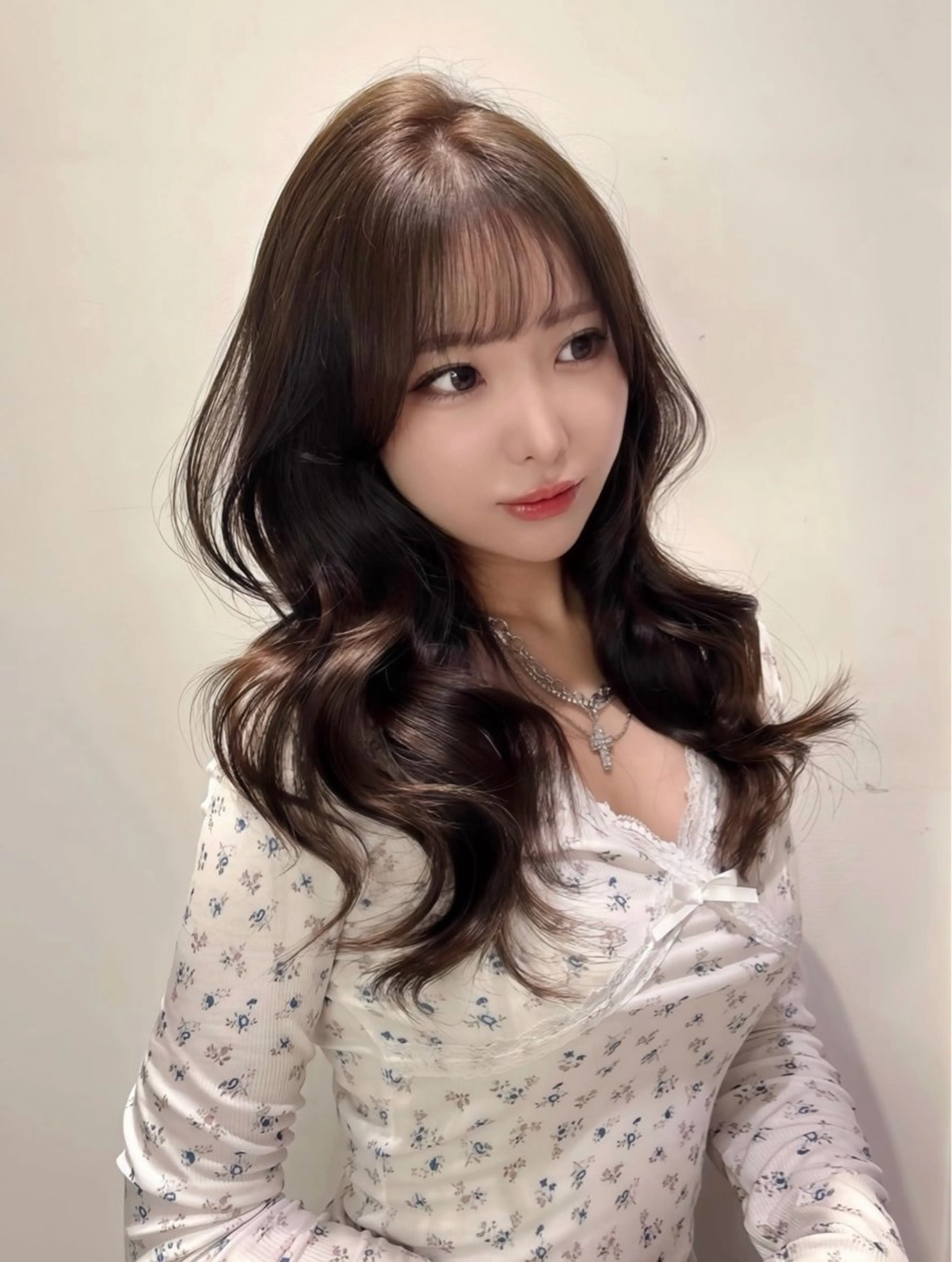 ロング カラー ブリーチ ブラウンカラー ブリーチなしカラー 韓国風ヘア レイヤーカット ヘアカラー トリートメント 銀座/韓国レイヤー/ 艶カラー🍓原田侑依のヘアスタイル