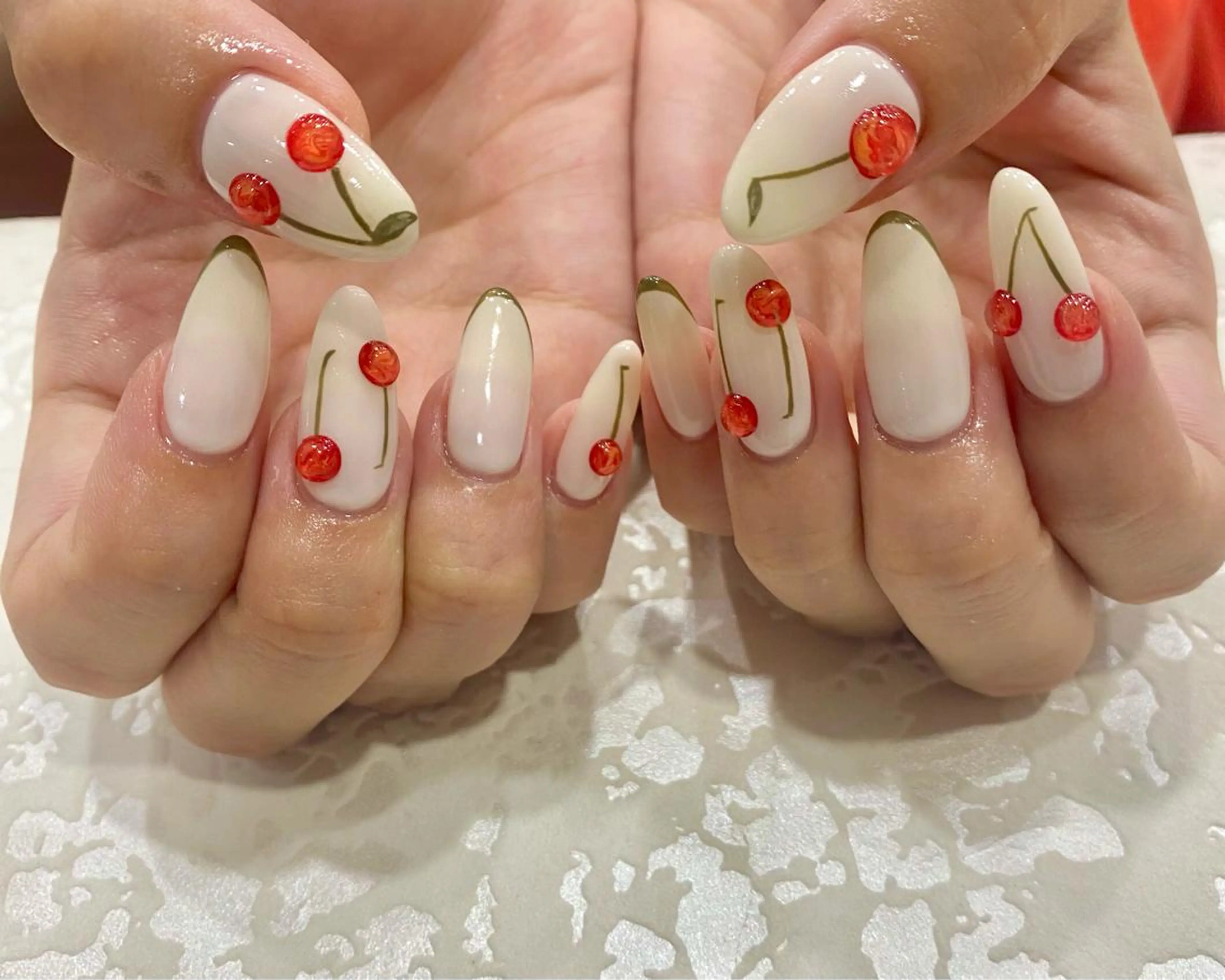 ネイル 安藤 彩乃のネイルデザイン