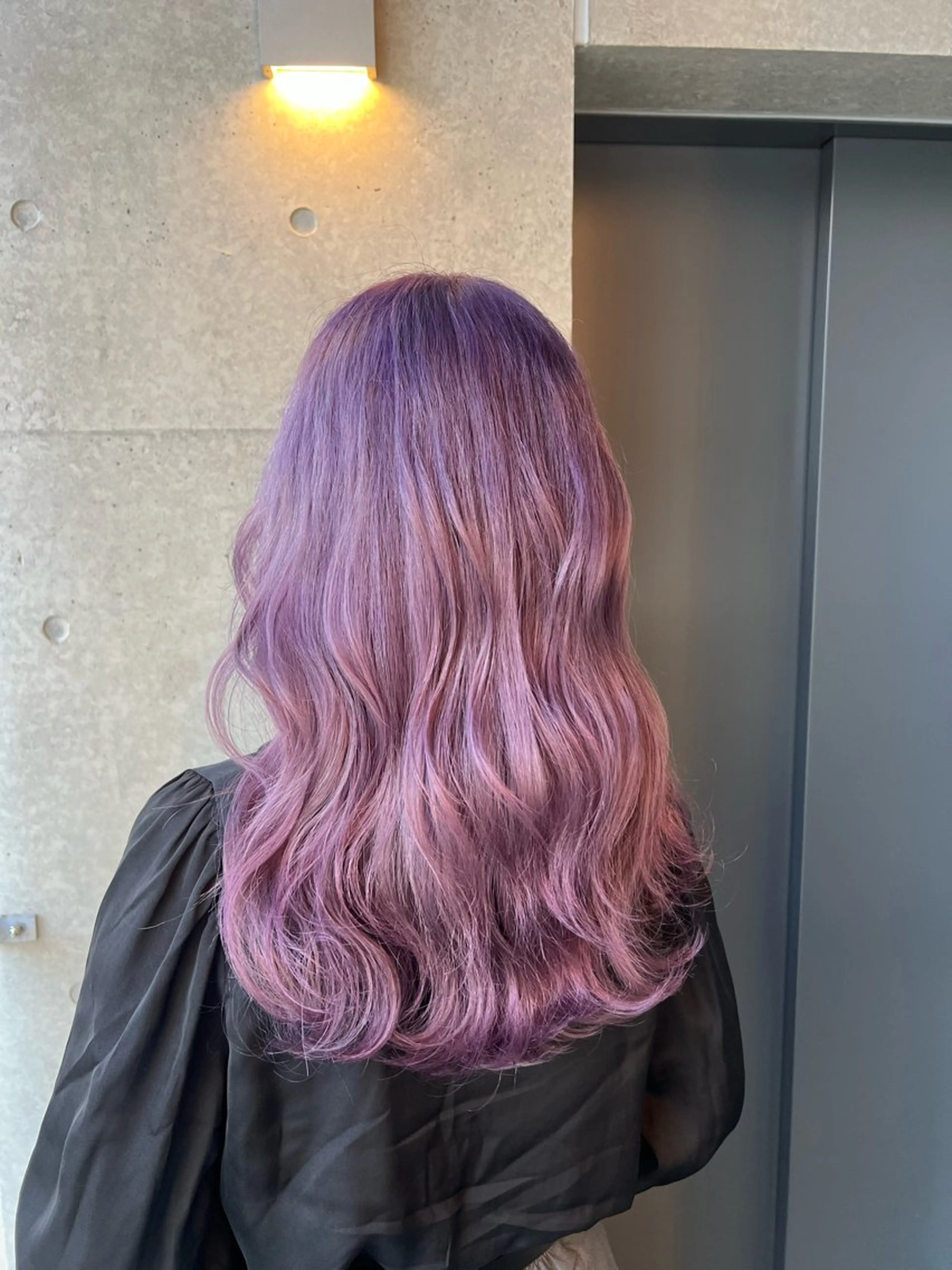 ロング カラー シールエクステ アディクシーカラー バレイヤージュ ブリーチ ケアブリーチ ヘアカラー ＤＥＳＴ所属・吉野 瑳桜のヘアスタイル