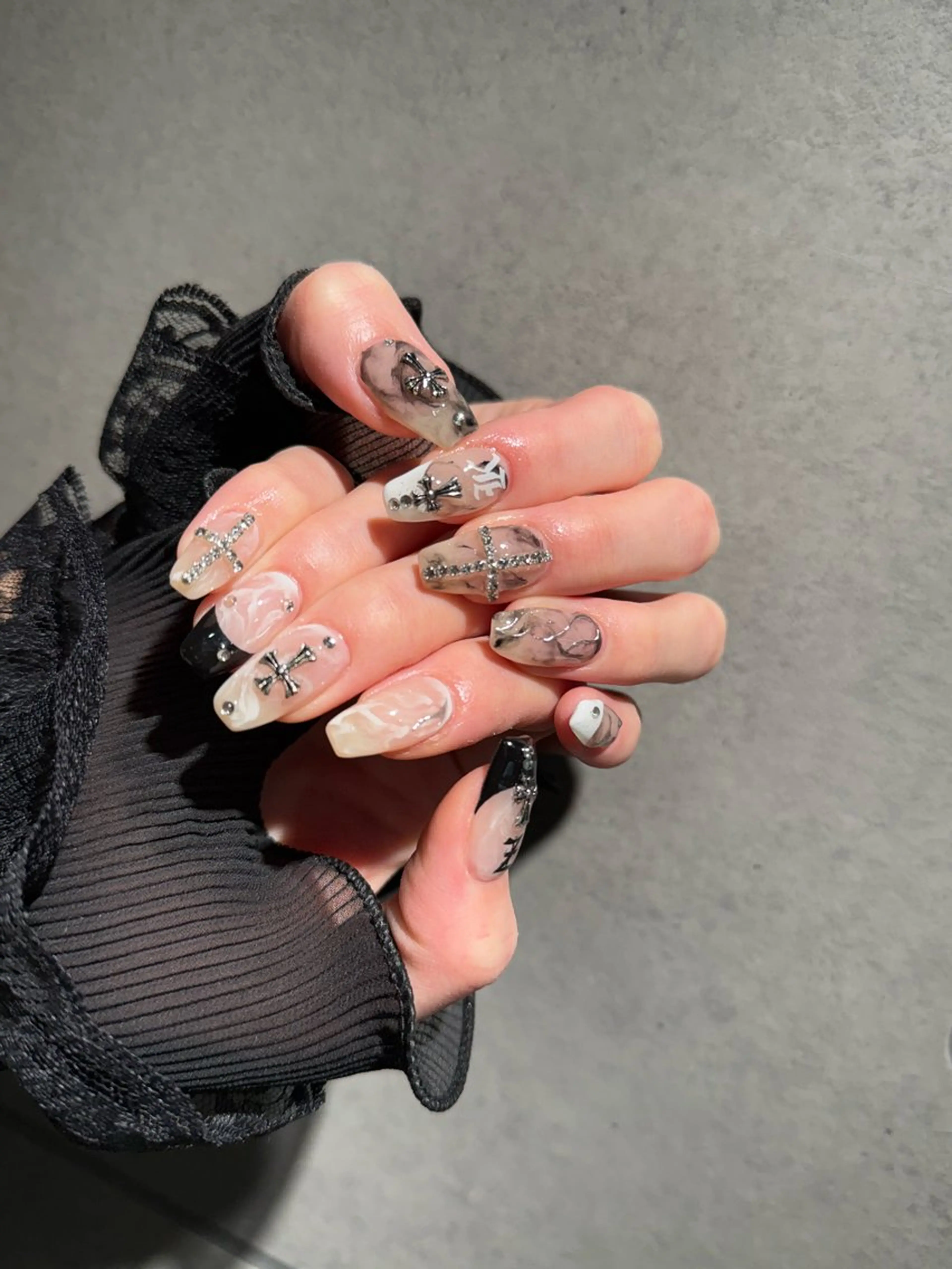 ネイル I-nailロング /ワンホン/キラキラのネイルデザイン