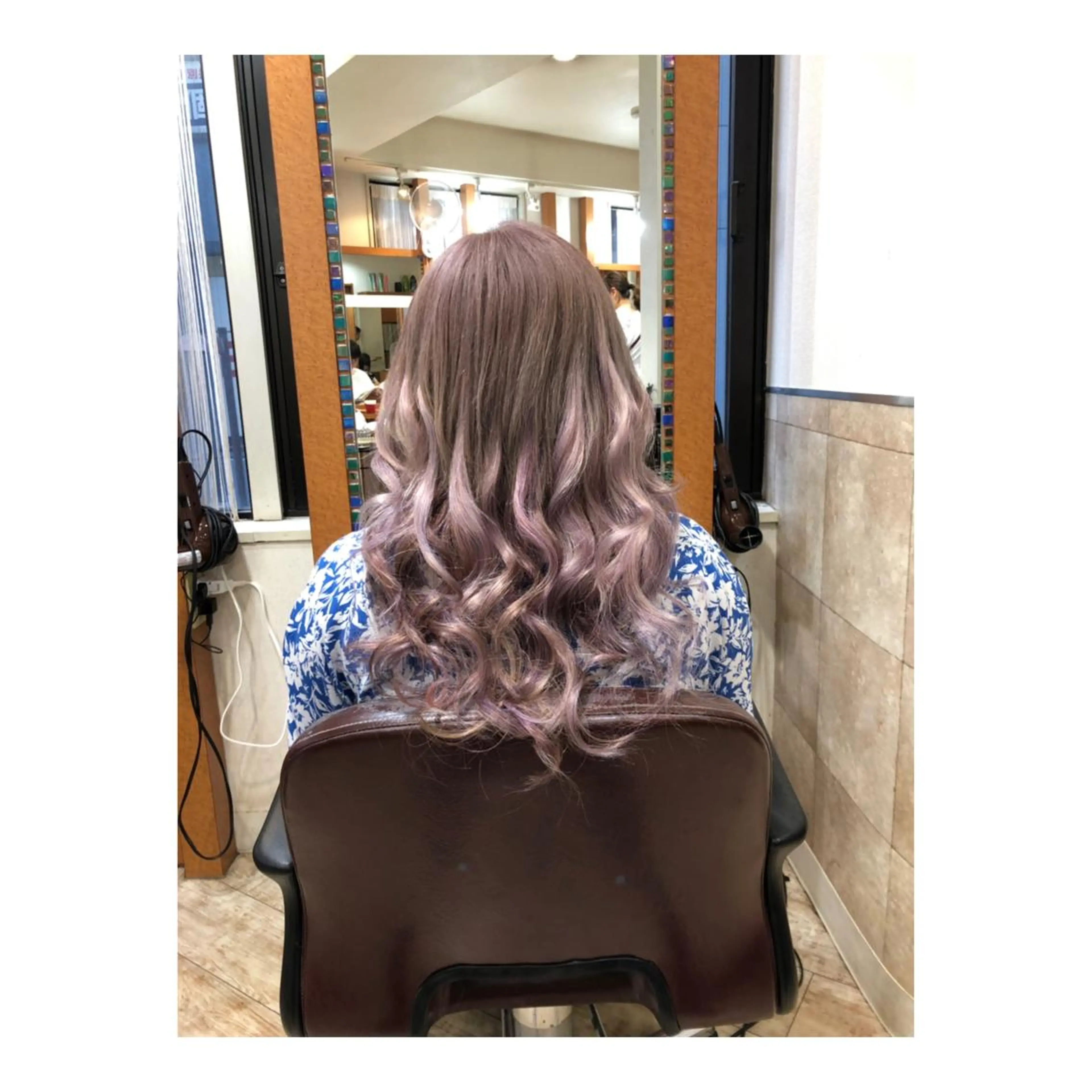 ロング カラー シールエクステ ブリーチ ケアブリーチ ラベンダーカラー ピンクカラー 100%髪質改善特化 TRUNSのヘアスタイル