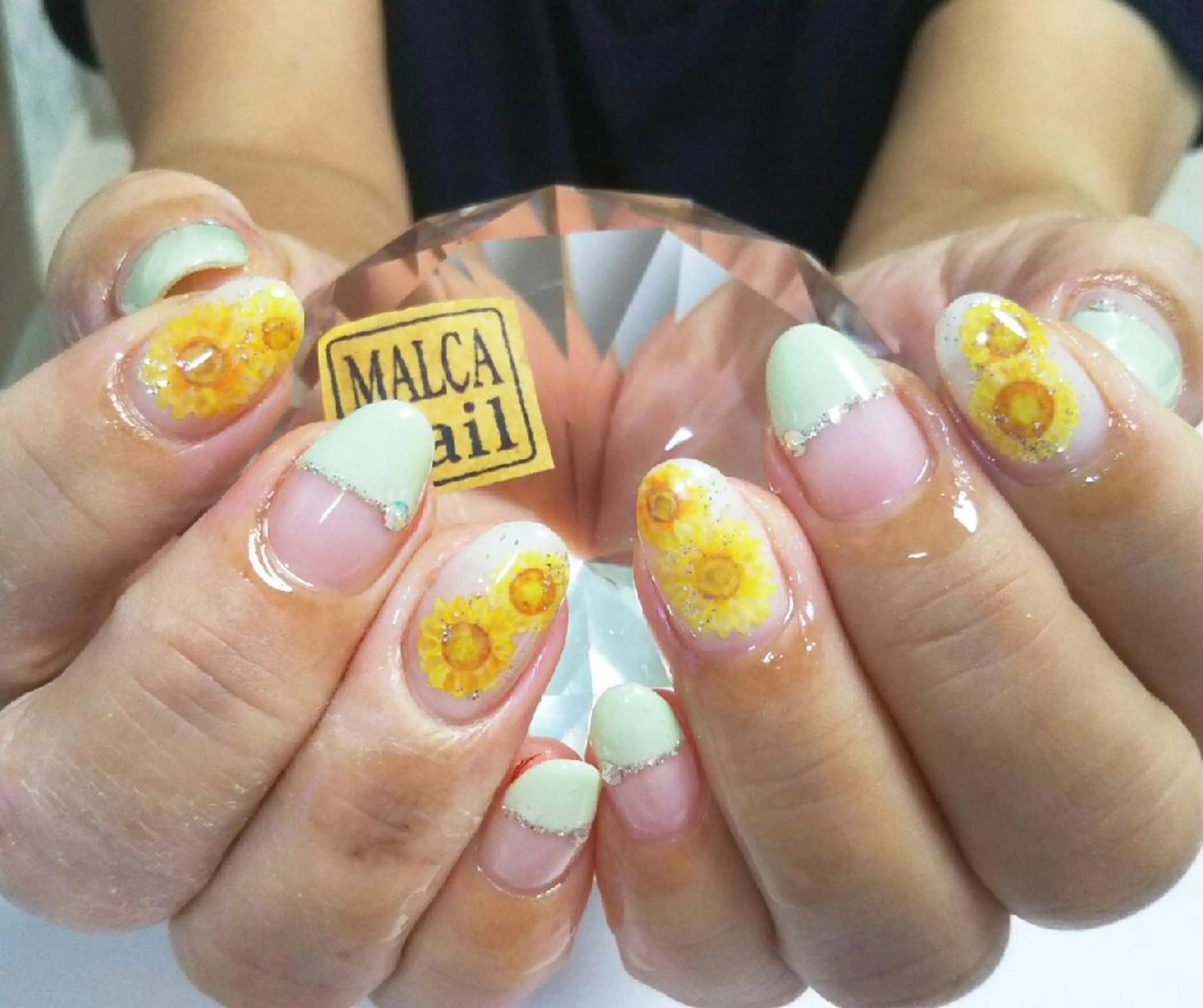 ヘアアレンジ パーマ ネイル キッズ マツエク・マツパ セミロング MALCAnail(マルカネイル)所属・荒木 莉奈のネイルデザイン