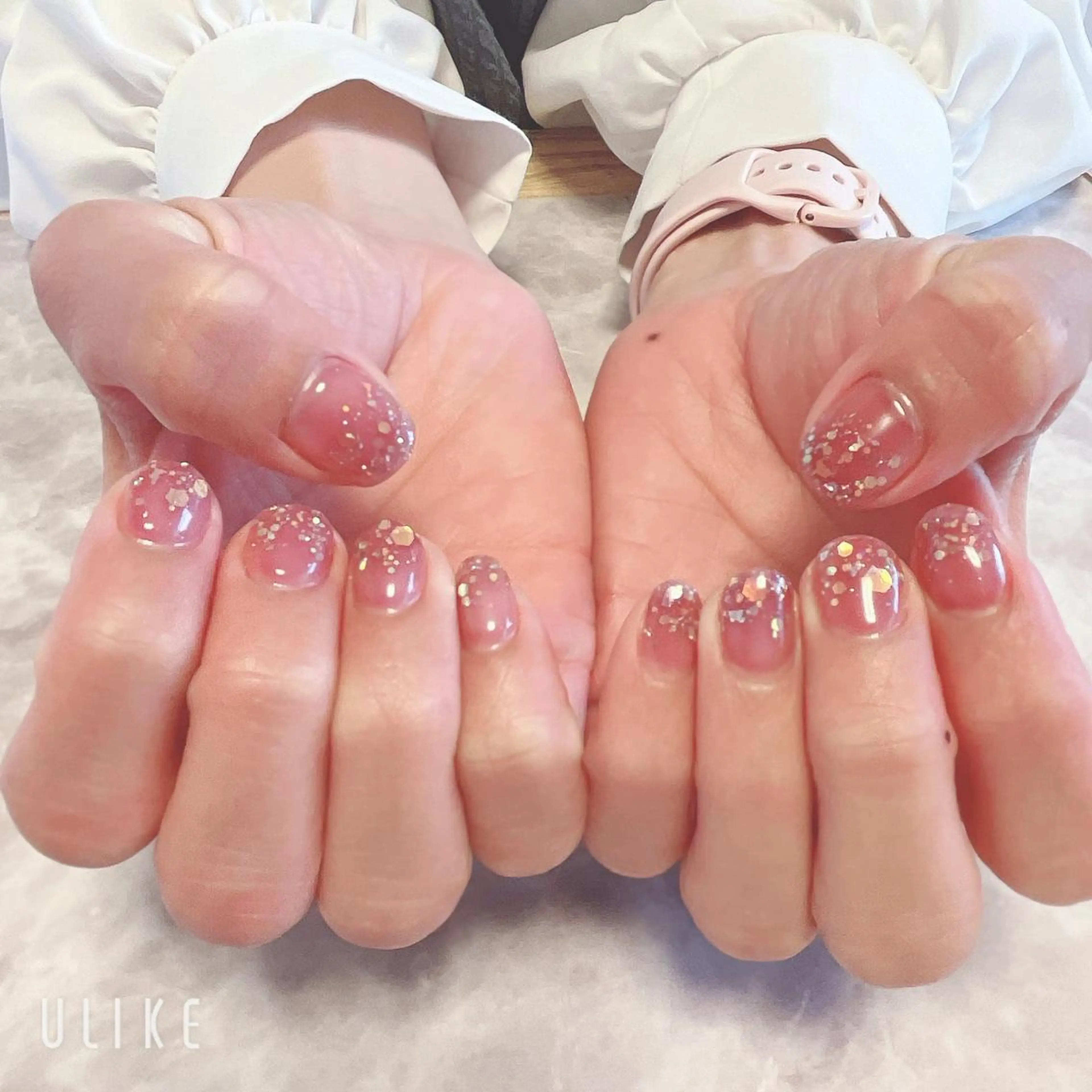 ネイル ホログラムネイル オフィスネイル ❁miju nail 大人上品/自爪育成のネイルデザイン