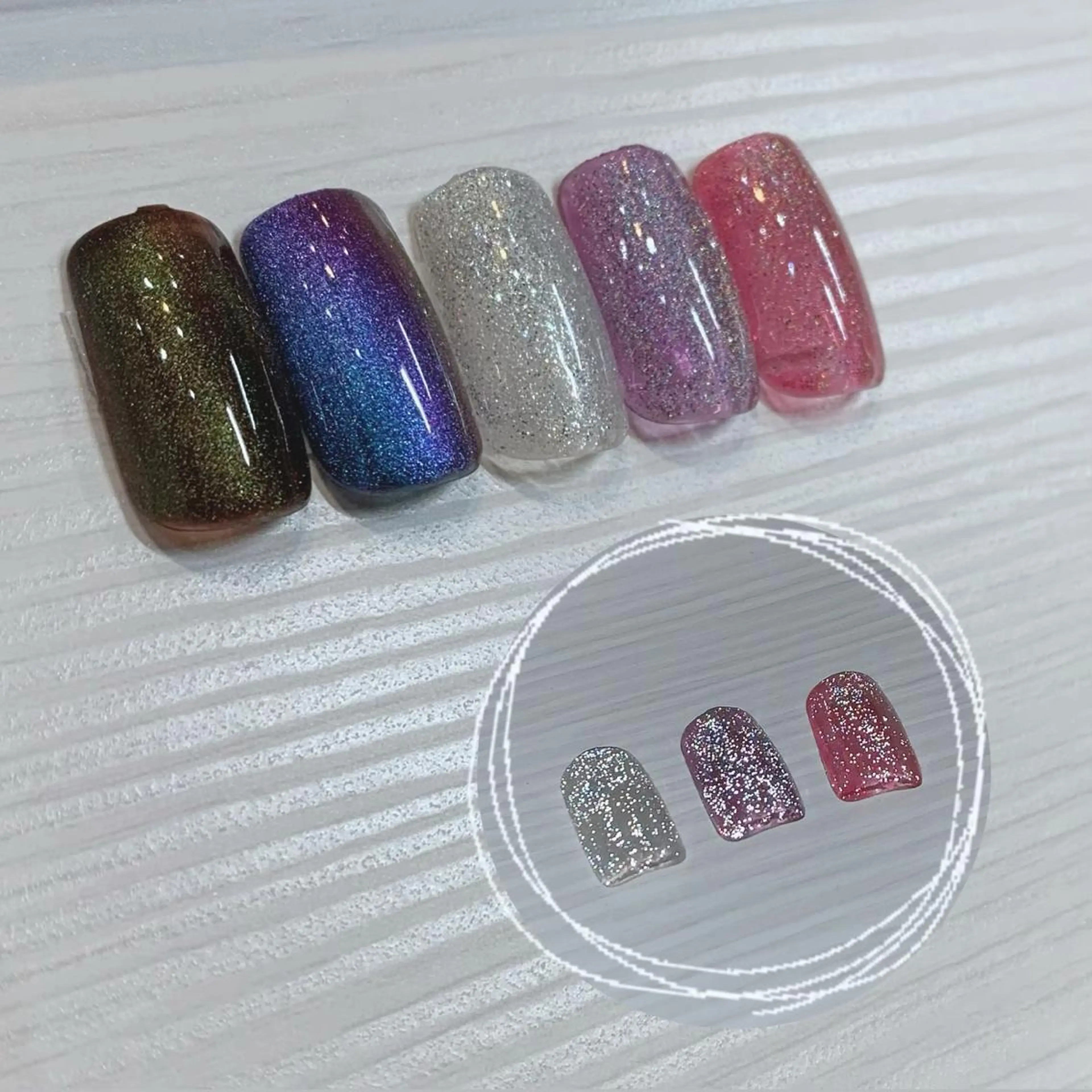 ネイル フラッシュネイル マグネットネイル YUKIMO🍎名駅 /ニュアンスのネイルデザイン