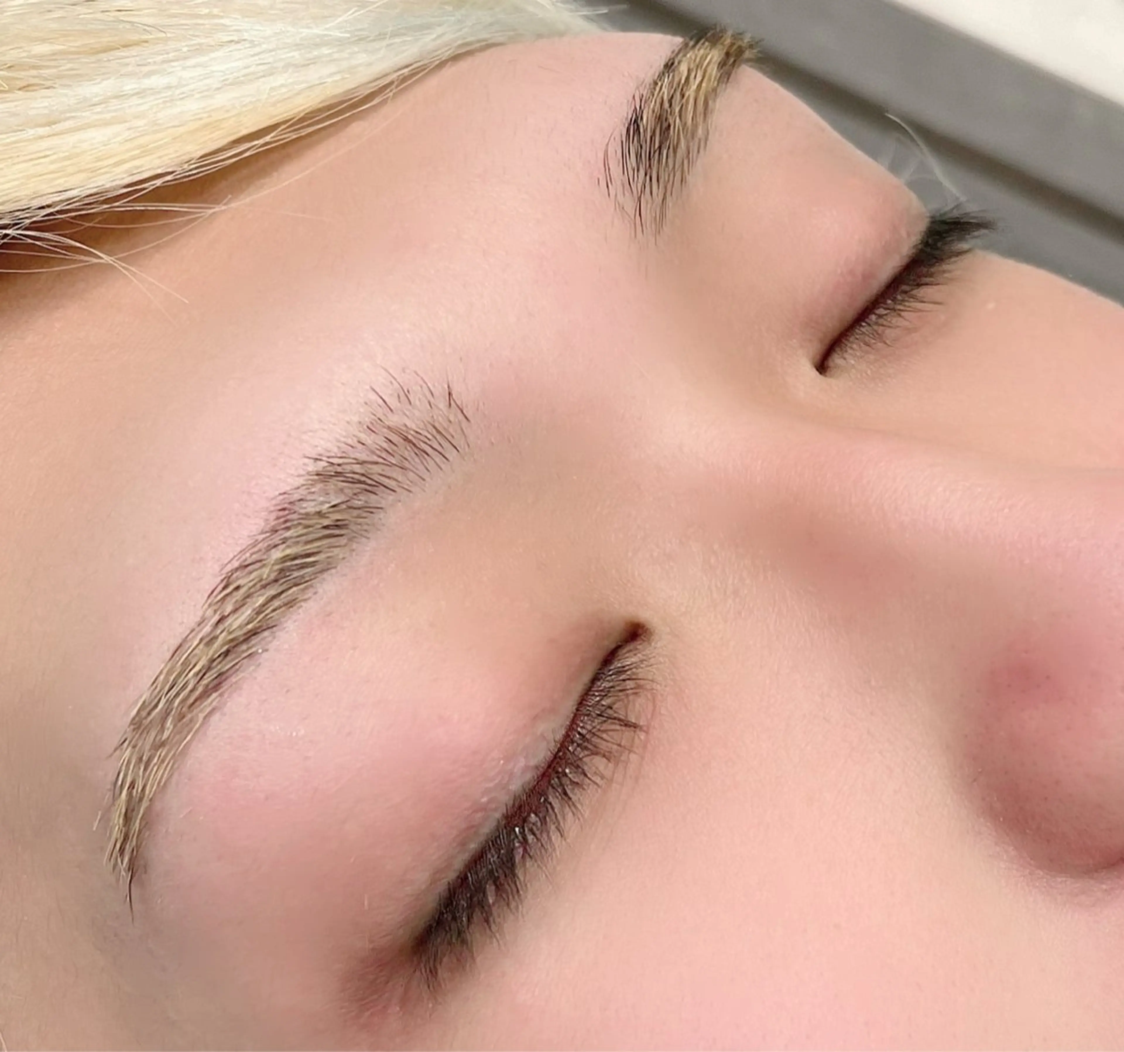 アイブロウ メンズアイブロウ 眉毛ワックス脱毛 m 👀のマツエク・マツパデザイン