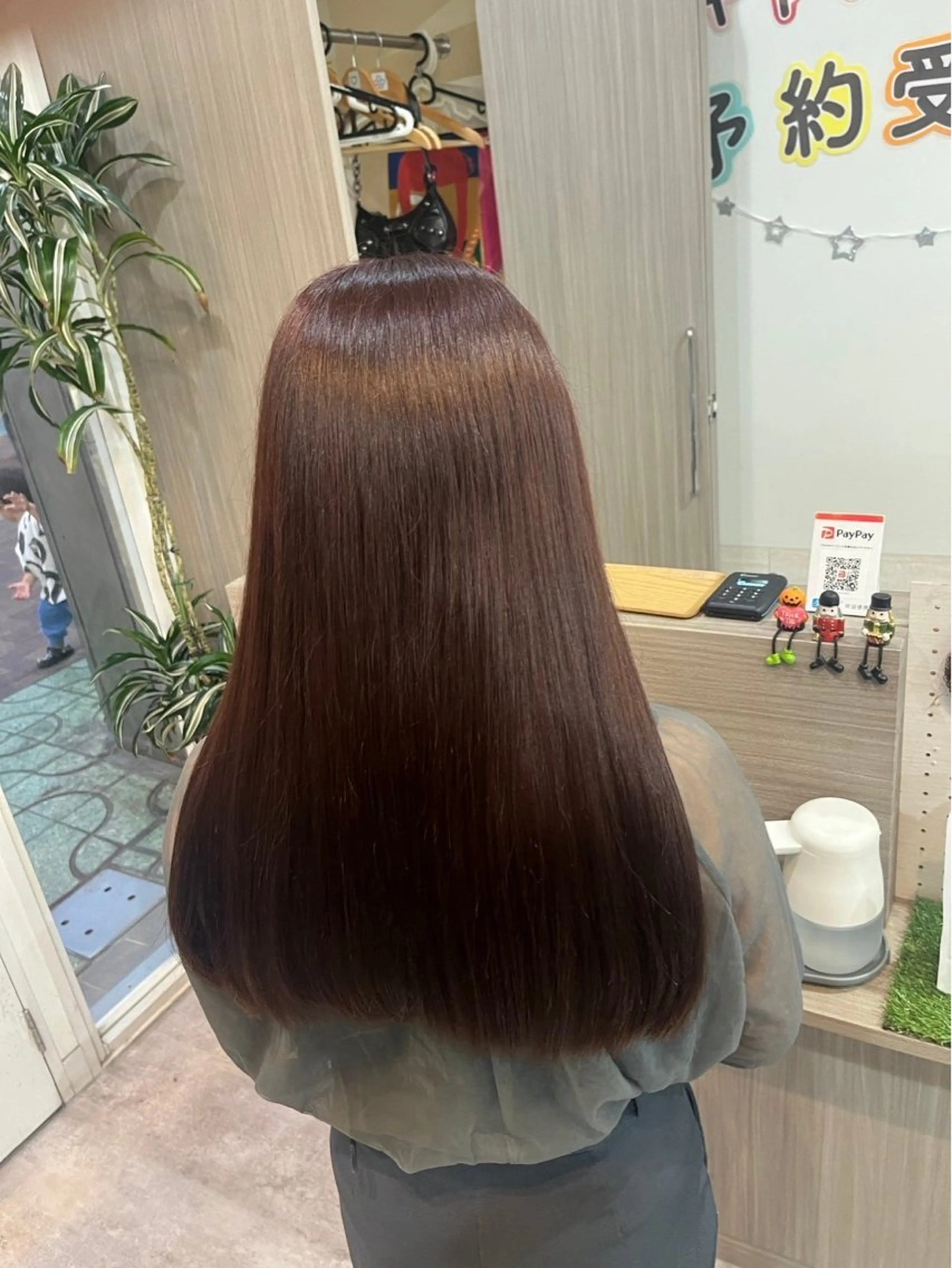 ロング カラー 堀川 希歩のヘアスタイル