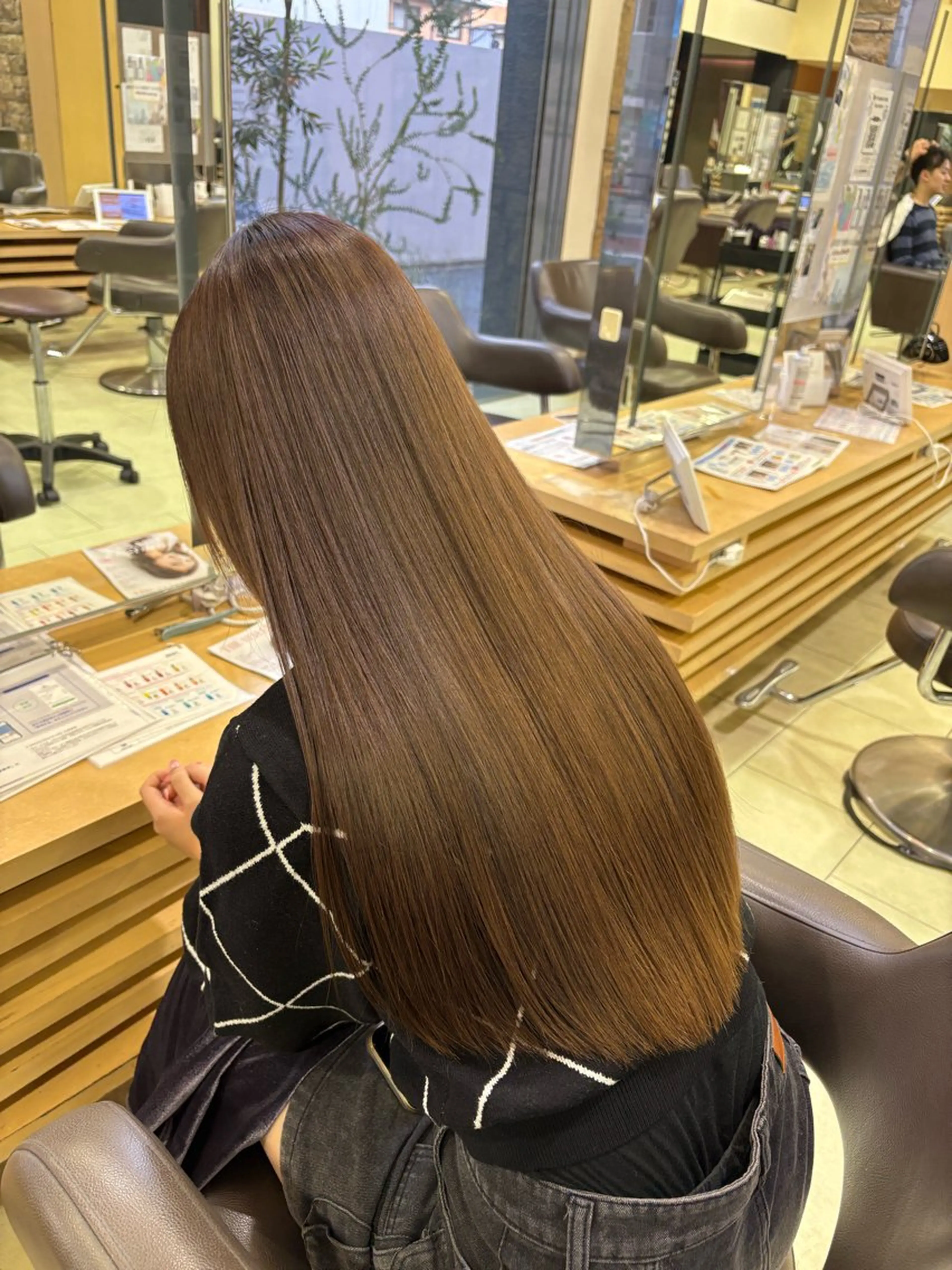 ロング カラー ベージュカラー ミルクティーベージュ ヘアカラー 毛流れ酸性縮毛矯正/ パーマ/ジュンエイのヘアスタイル