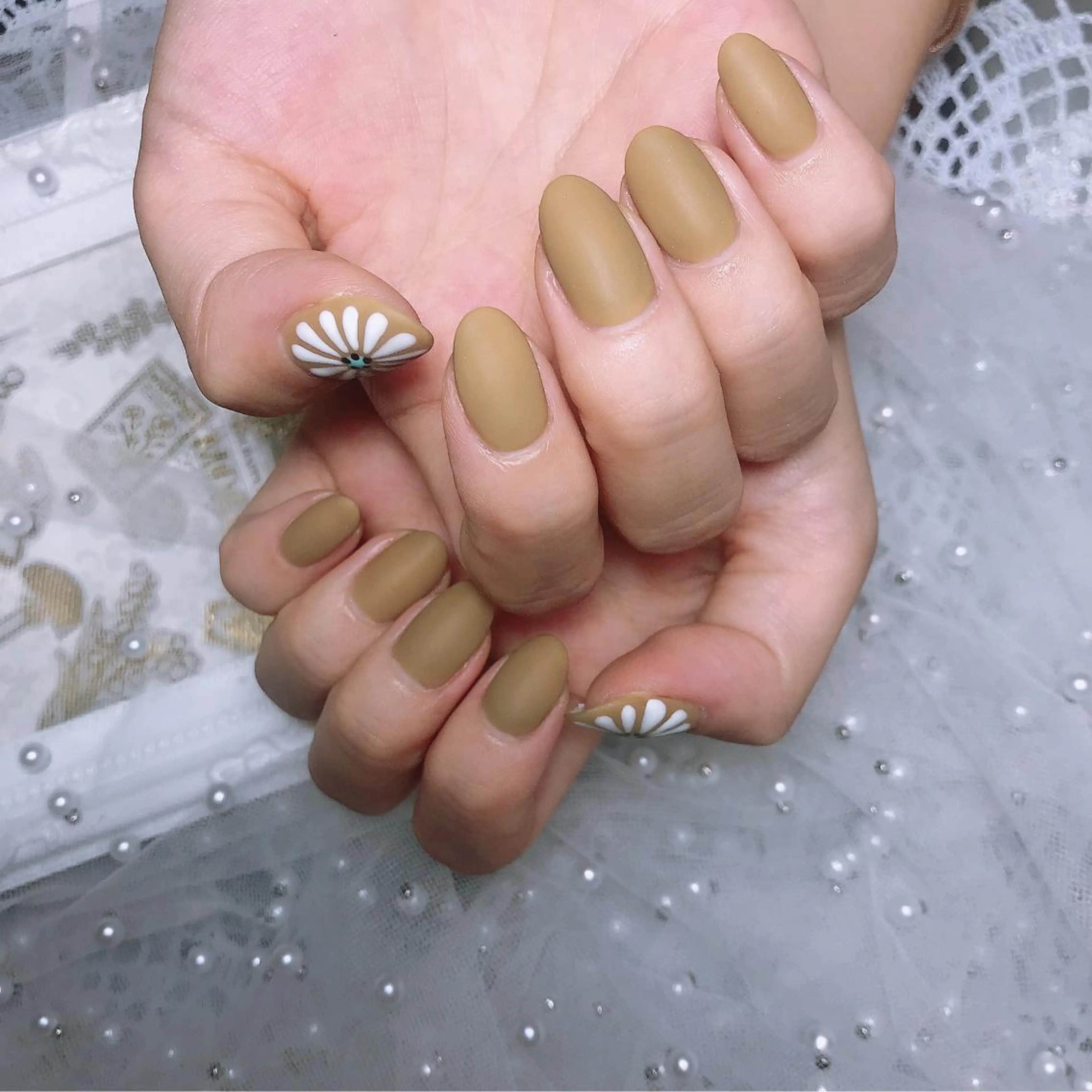 ネイル ハンドネイル ハンドケア Eveネイル チップスカルプ専門店のネイルデザイン