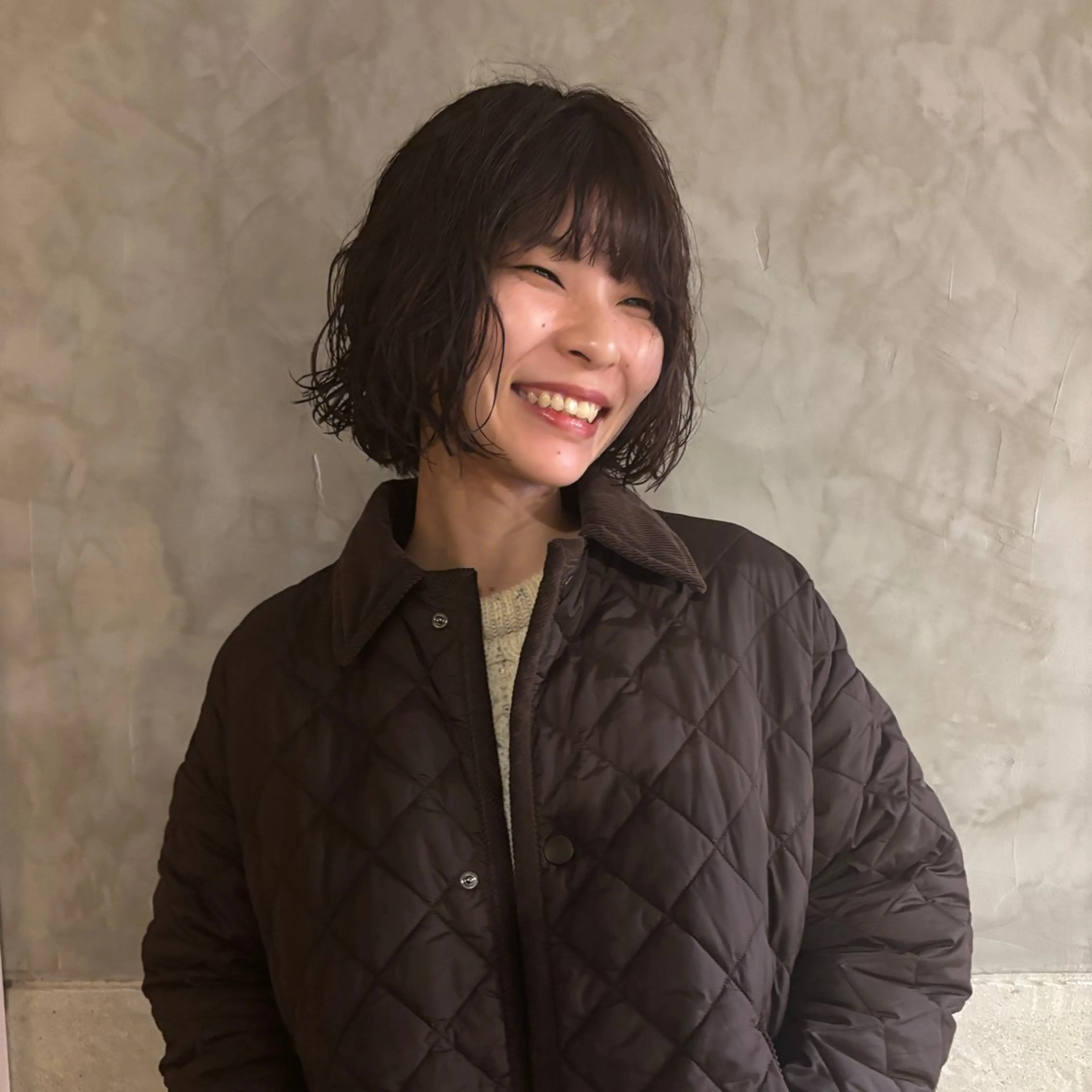 ミディアム カラー パーマ ミディアムパーマ ニュアンスパーマ カット パーマ トリートメント 落合 優樹のヘアスタイル