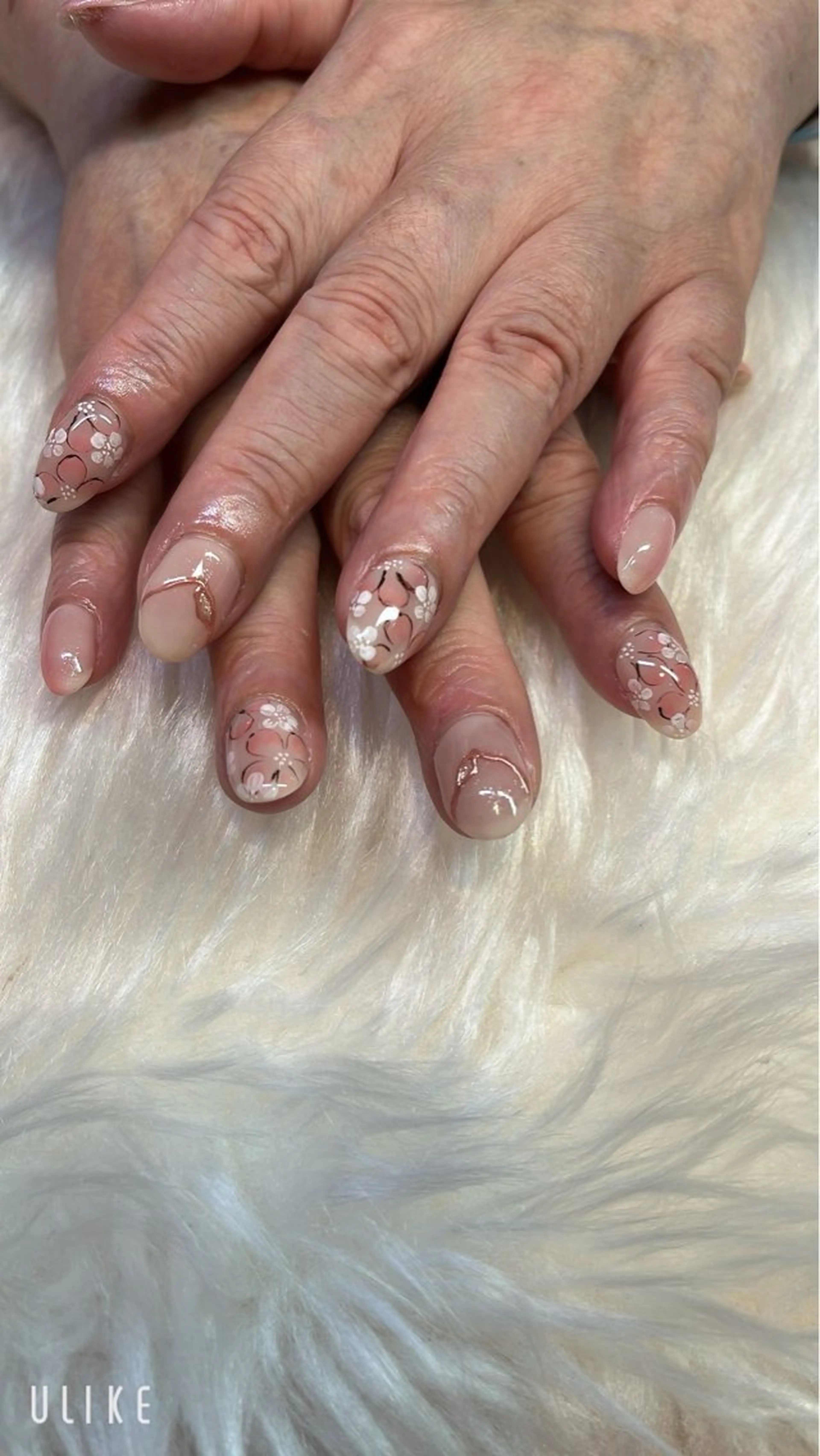 ネイル 持ち込み ハンドネイル ティーエヌ 金山駅東口店のネイルデザイン