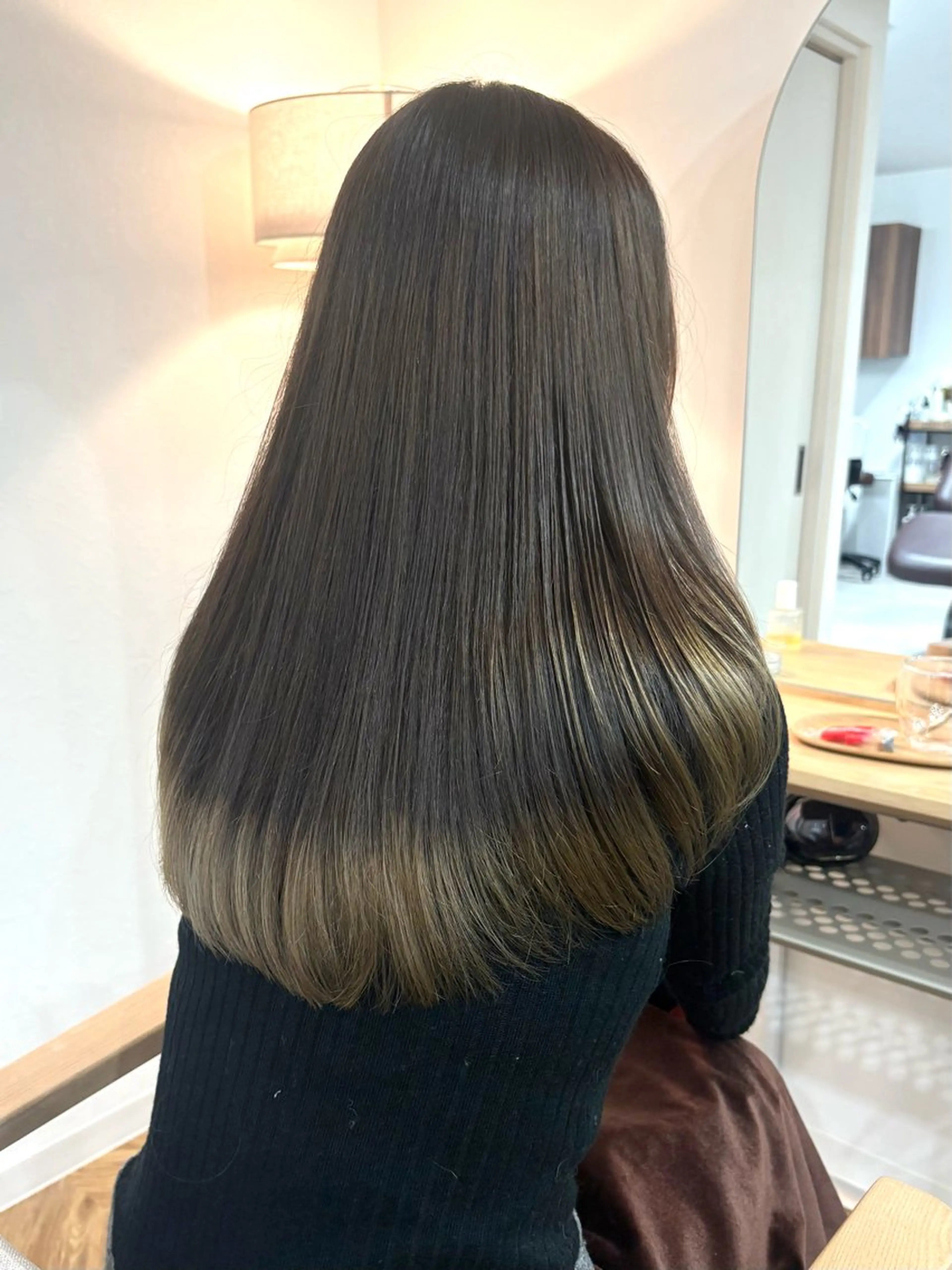 ロング カラー ノエ/ インナーカラー/高岳のヘアスタイル