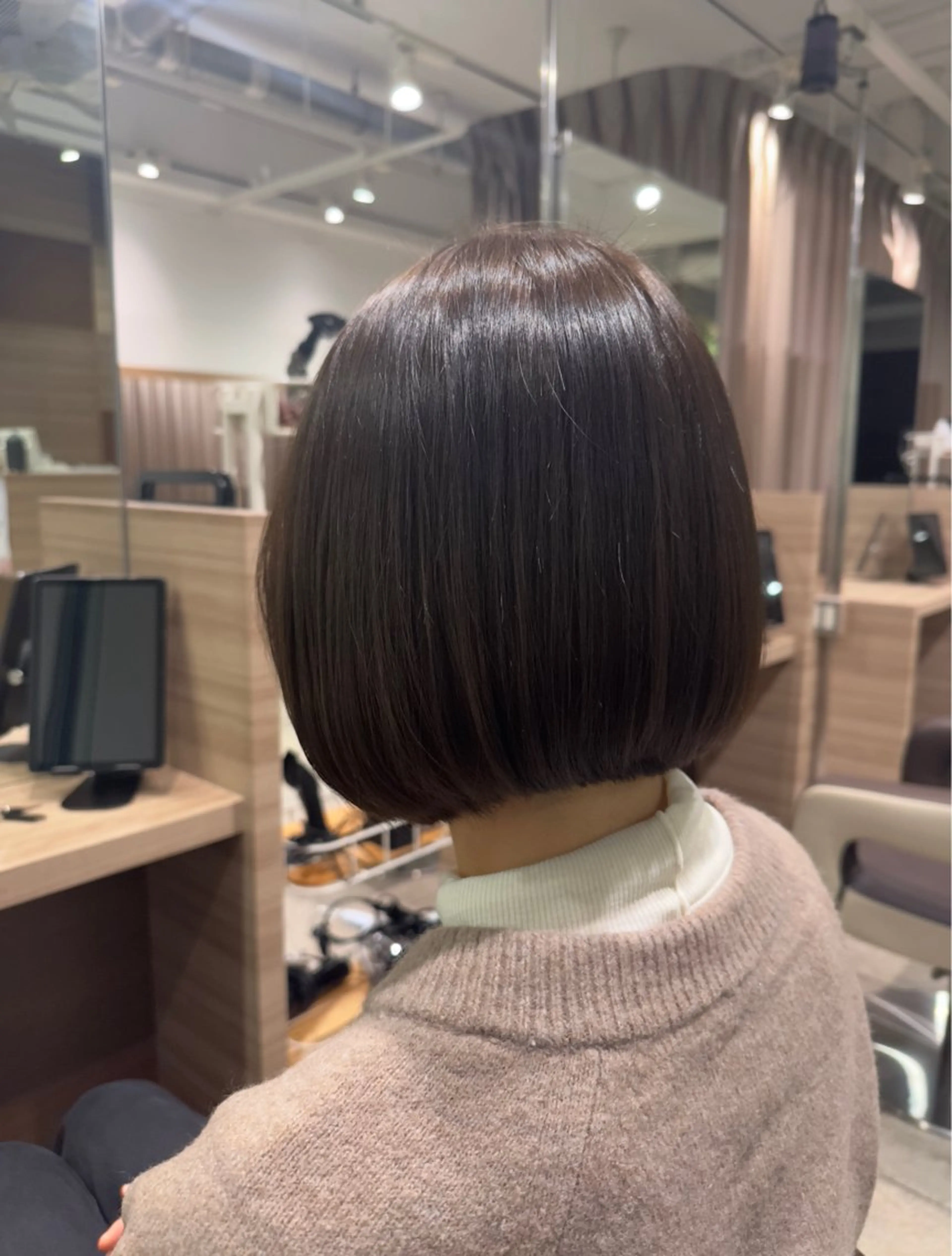 ショート カラー カット ヘアカラー Ash浦安店 富谷 日菜乃のヘアスタイル