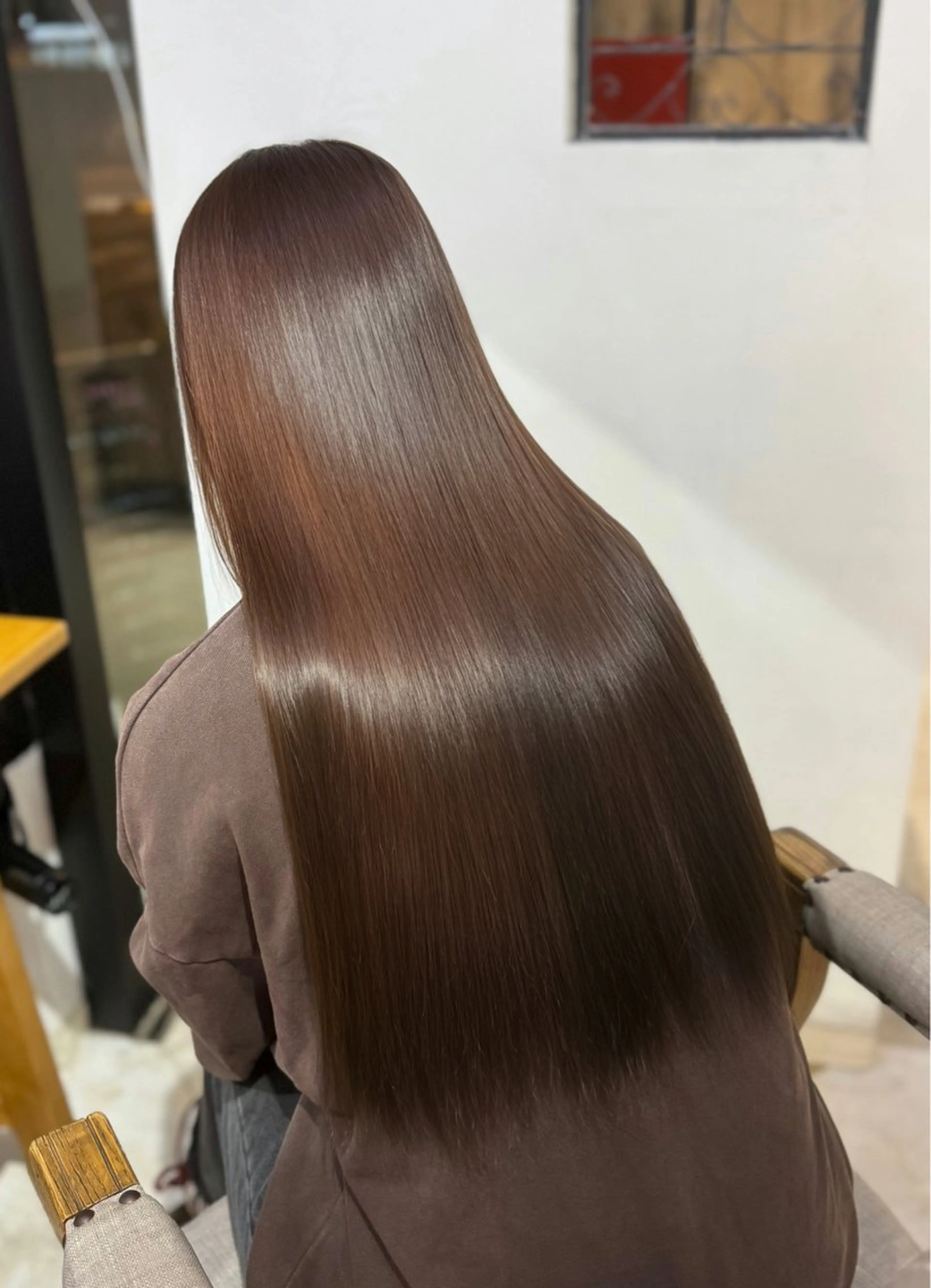 ロング トリートメント せいと/レイヤー/ ハイトーン/艶髪のヘアスタイル