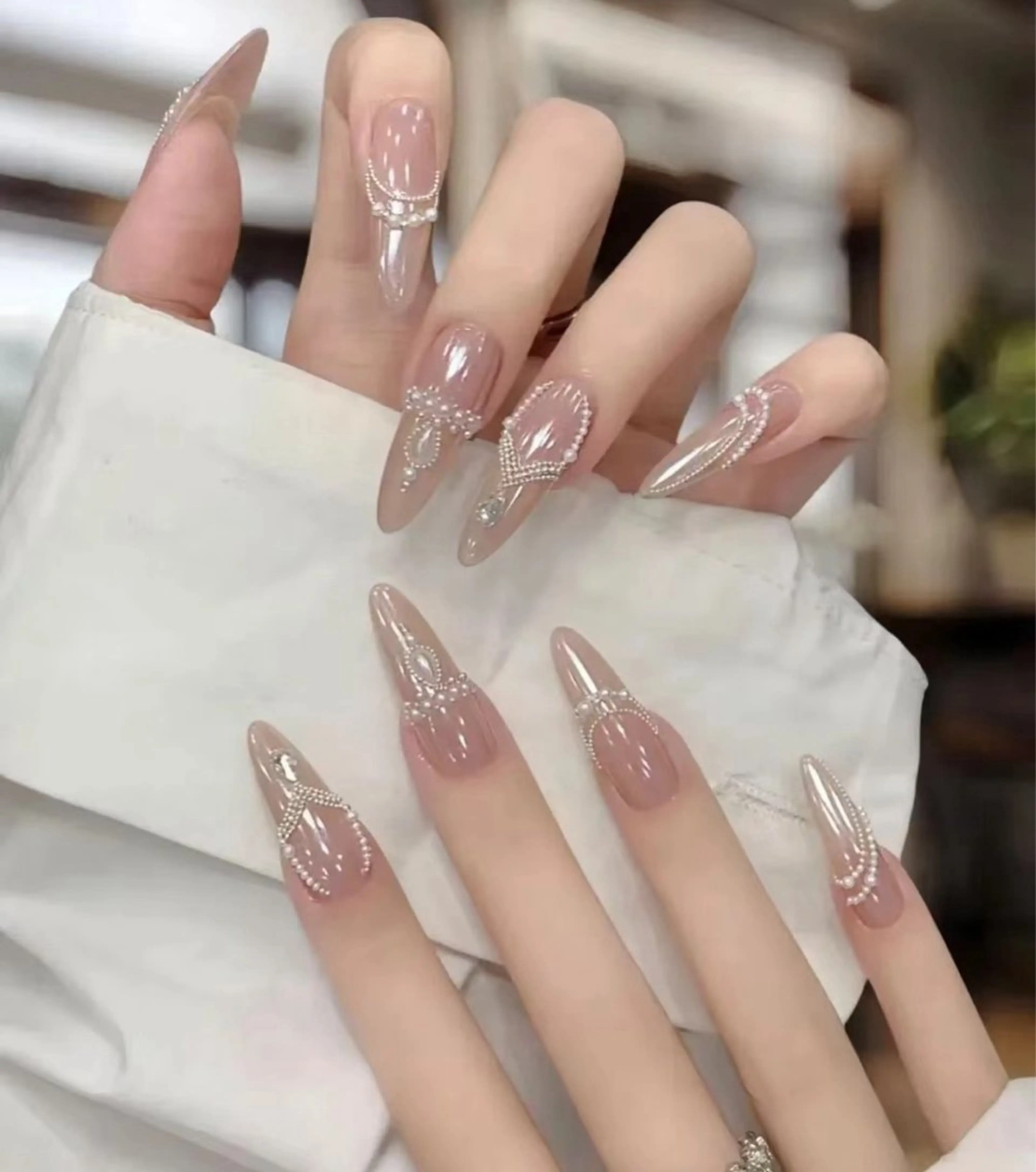 ネイル ハンドネイル ハンドケア The Nail & Eye Lashの眉毛・アイブロウイメージ