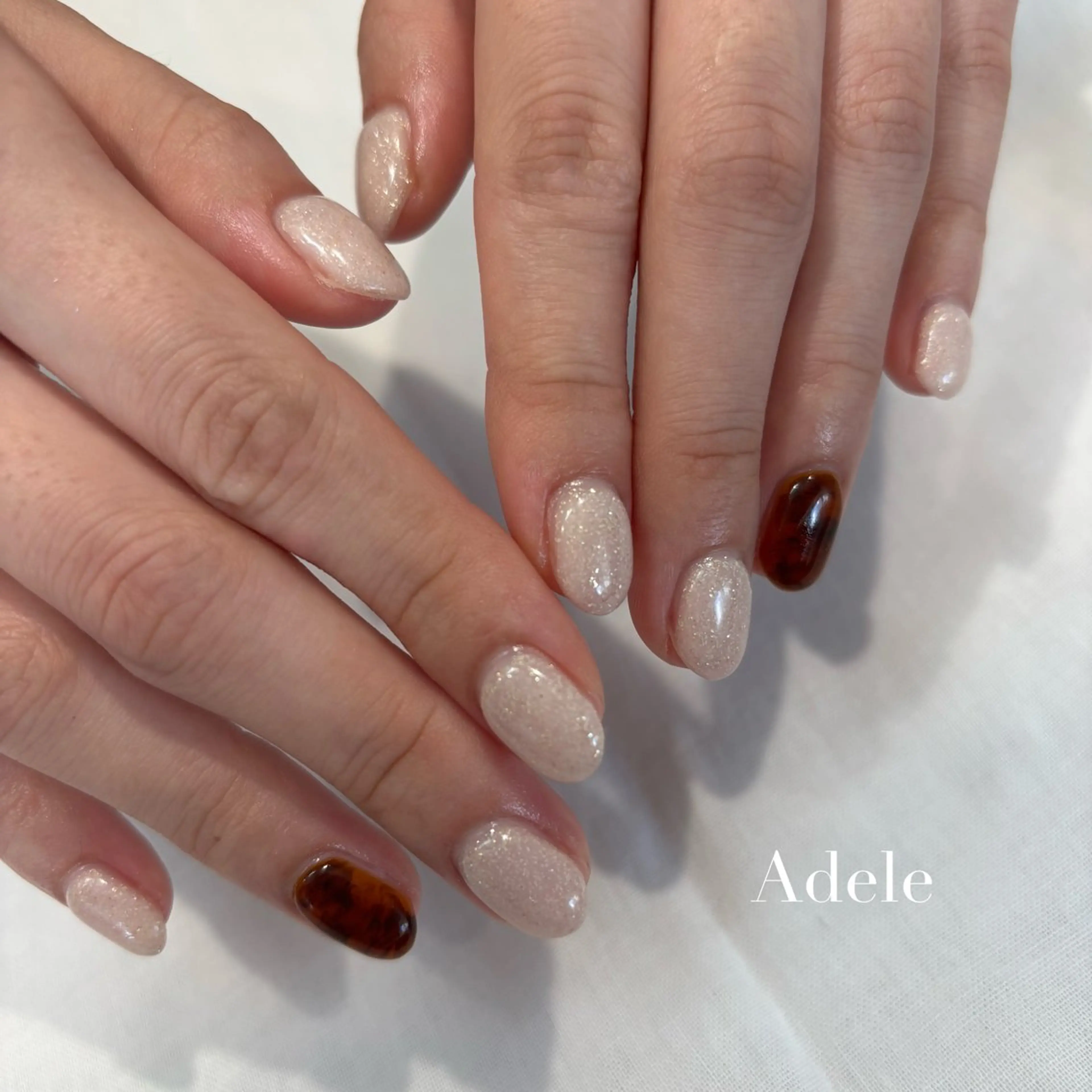 ネイル べっ甲ネイル シンプルネイル Adele saraのネイルデザイン