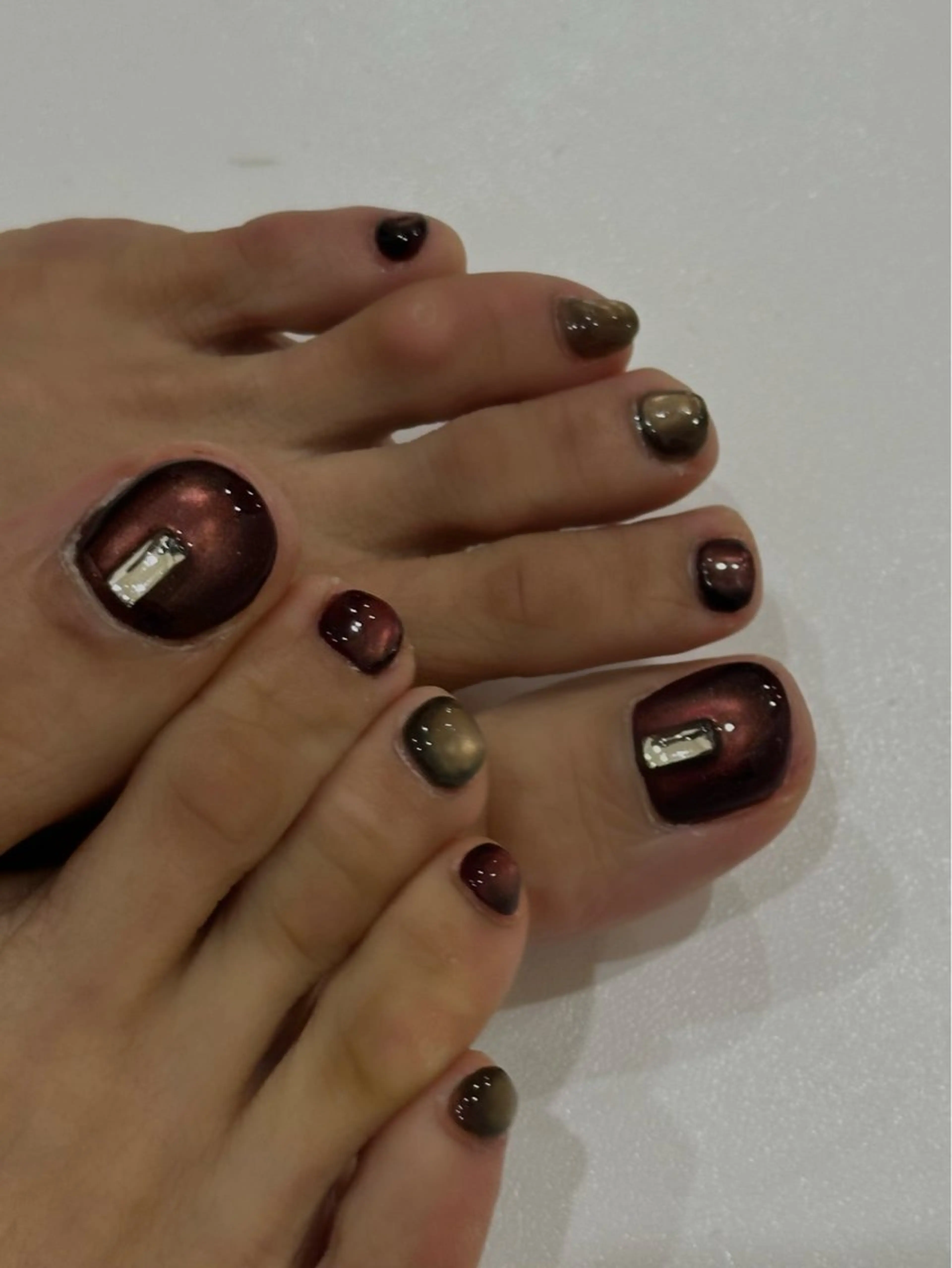 ネイル ハンドネイル フットネイル nail Nnoë YURIのネイルデザイン