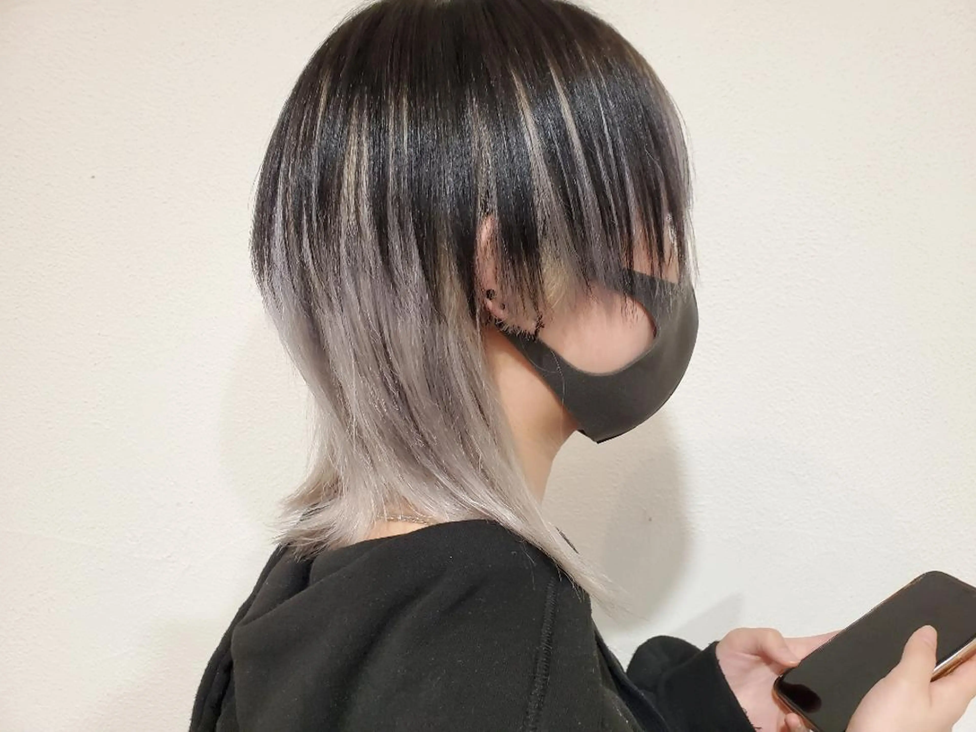 セミロング カラー パ ルのヘアスタイル