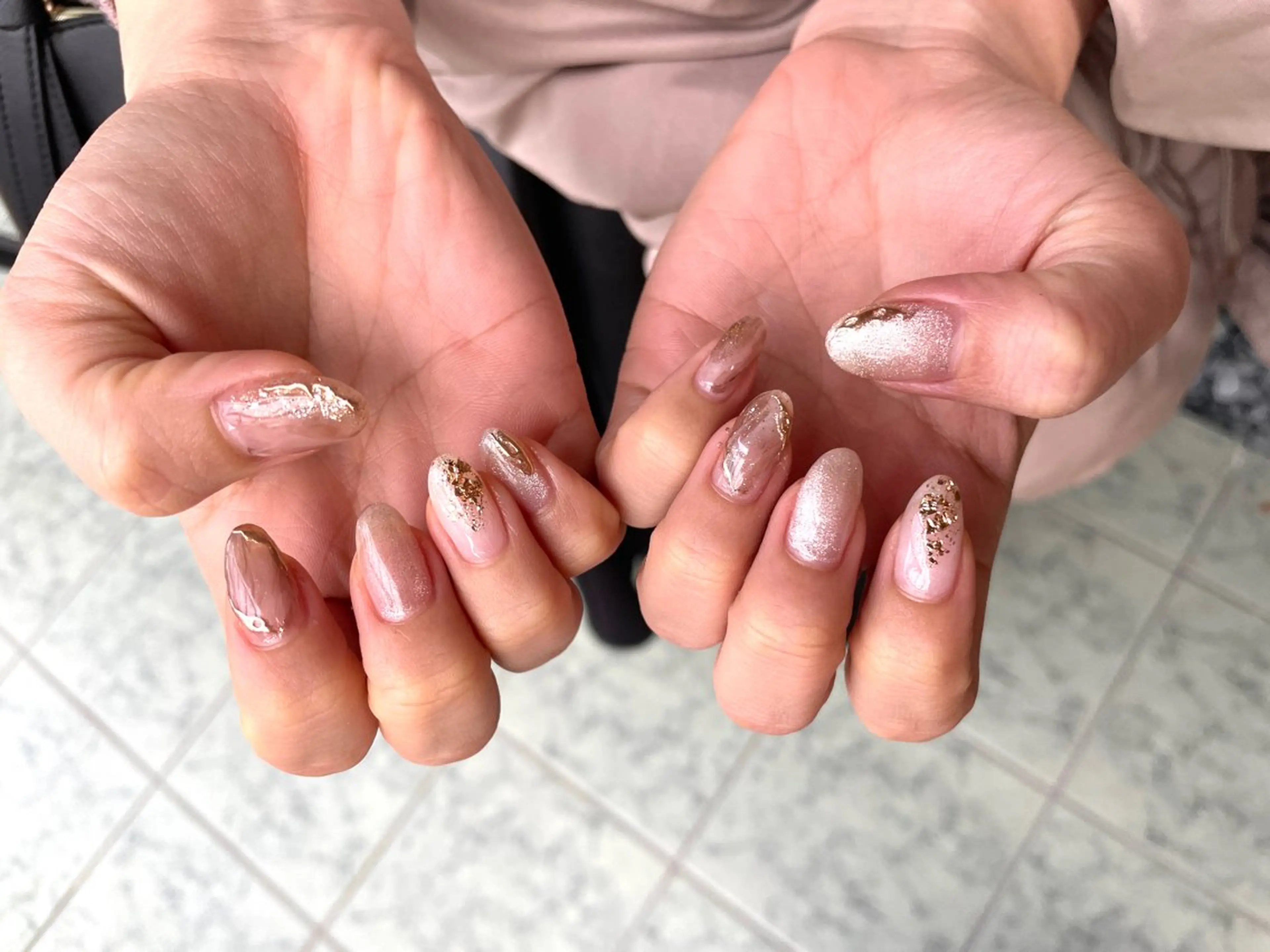 ネイル マグネットネイル ニュアンスネイル nailroom.. shikiのネイルデザイン