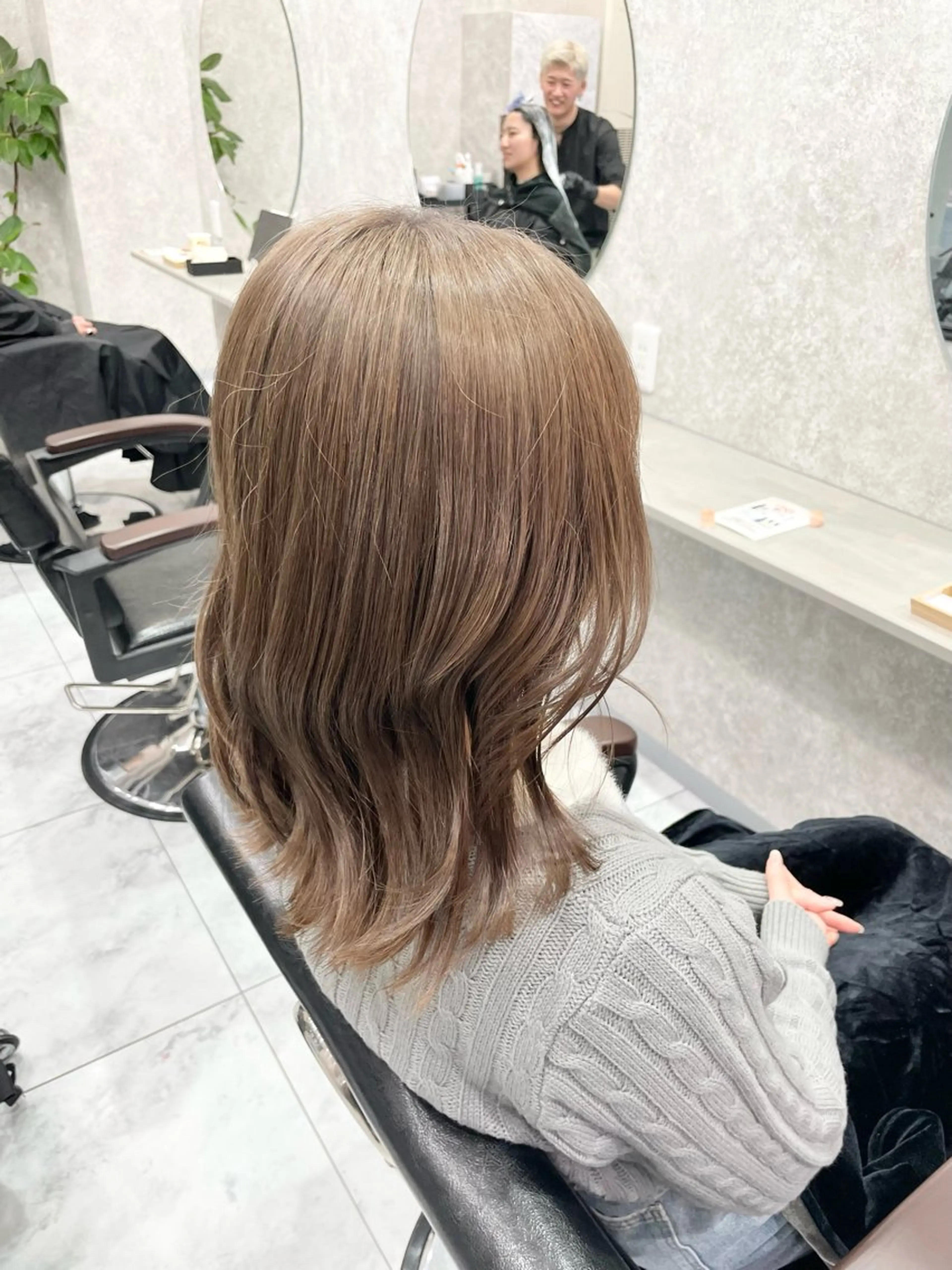 ミディアム 🦋ハイトーン🦋 石山 希理🦋のヘアスタイル