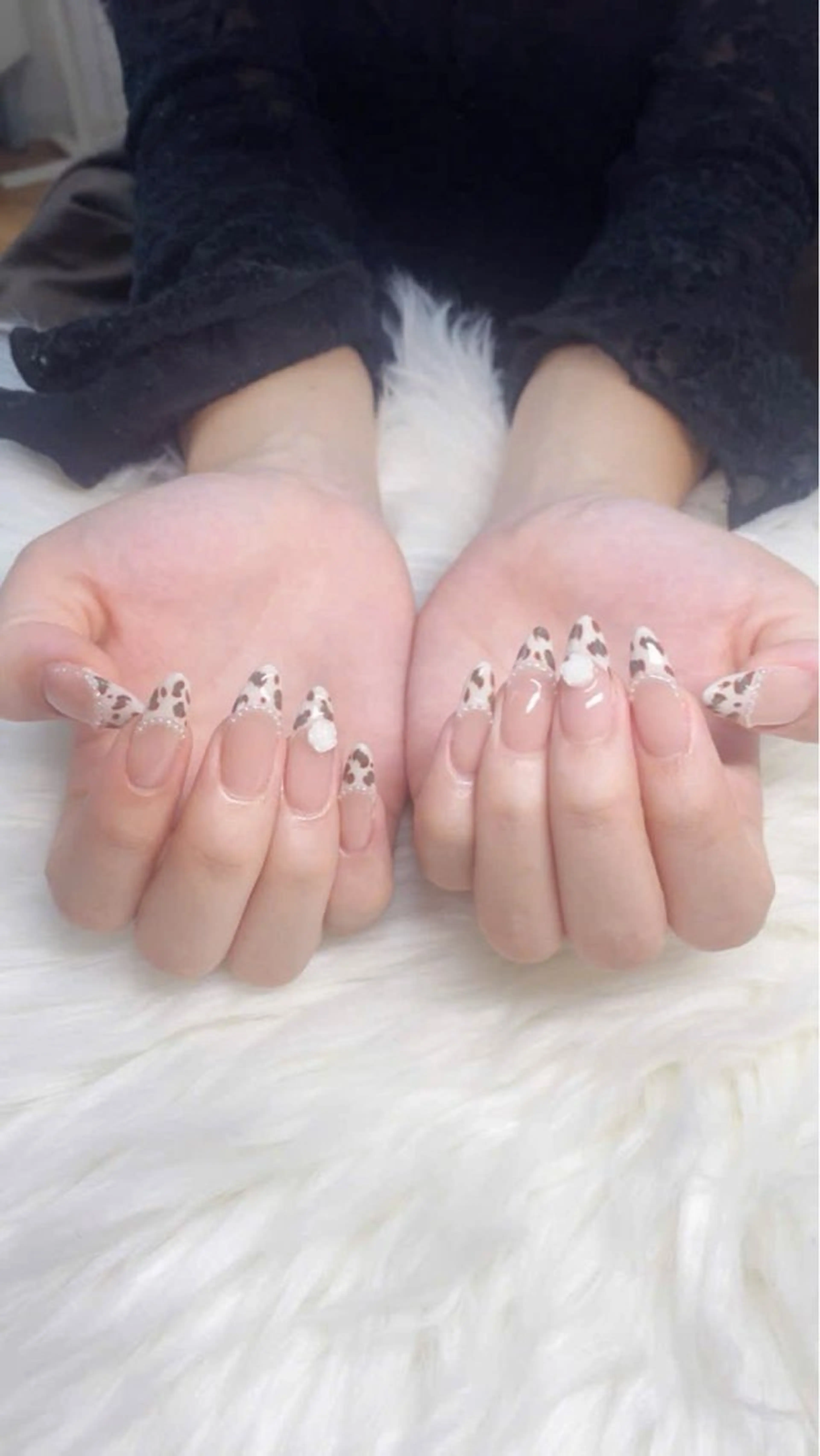 ネイル フレンチネイル グラデーション キラキラネイル 韓国ネイル マグネットネイル ハンドネイル ハンドケア Hara Nail 【持ち込みOK】のネイルデザイン