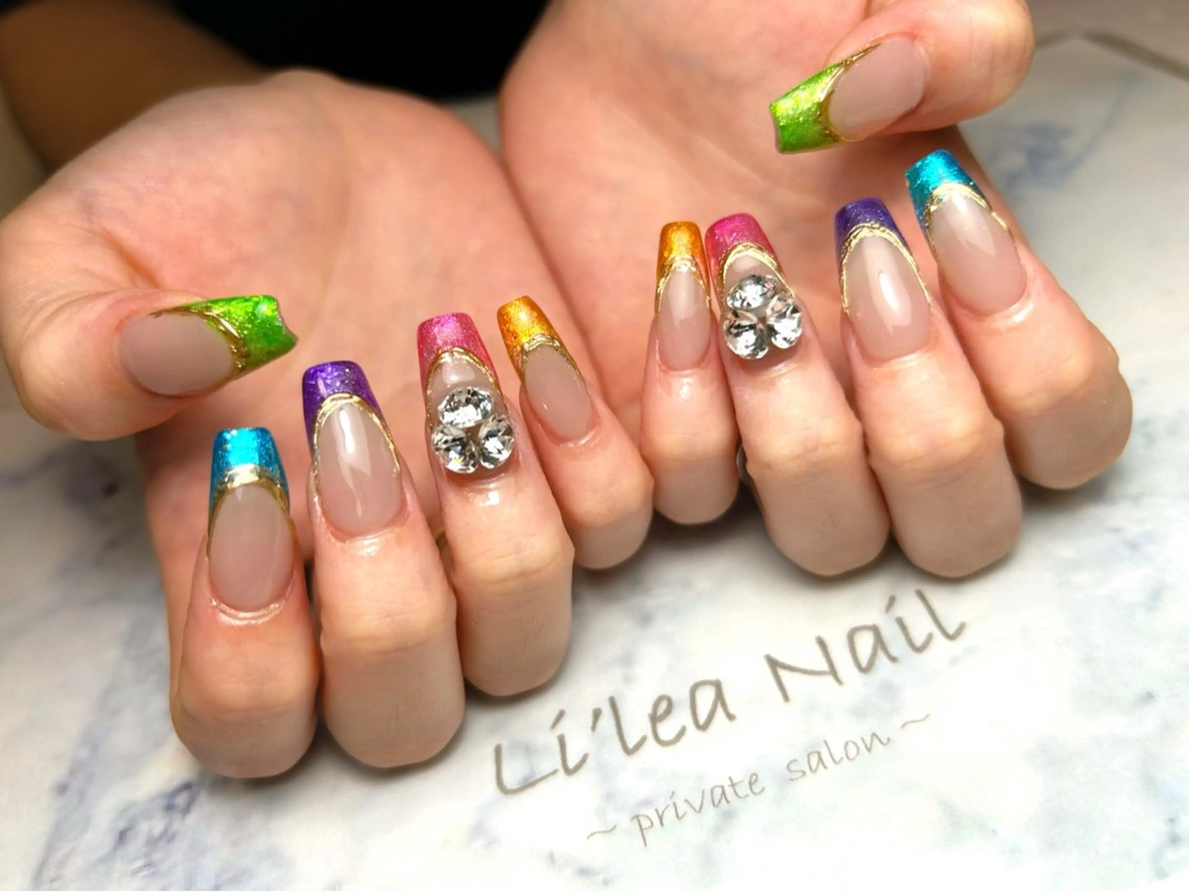 ネイル ハンドネイル Li'leaNail AINAのネイルデザイン