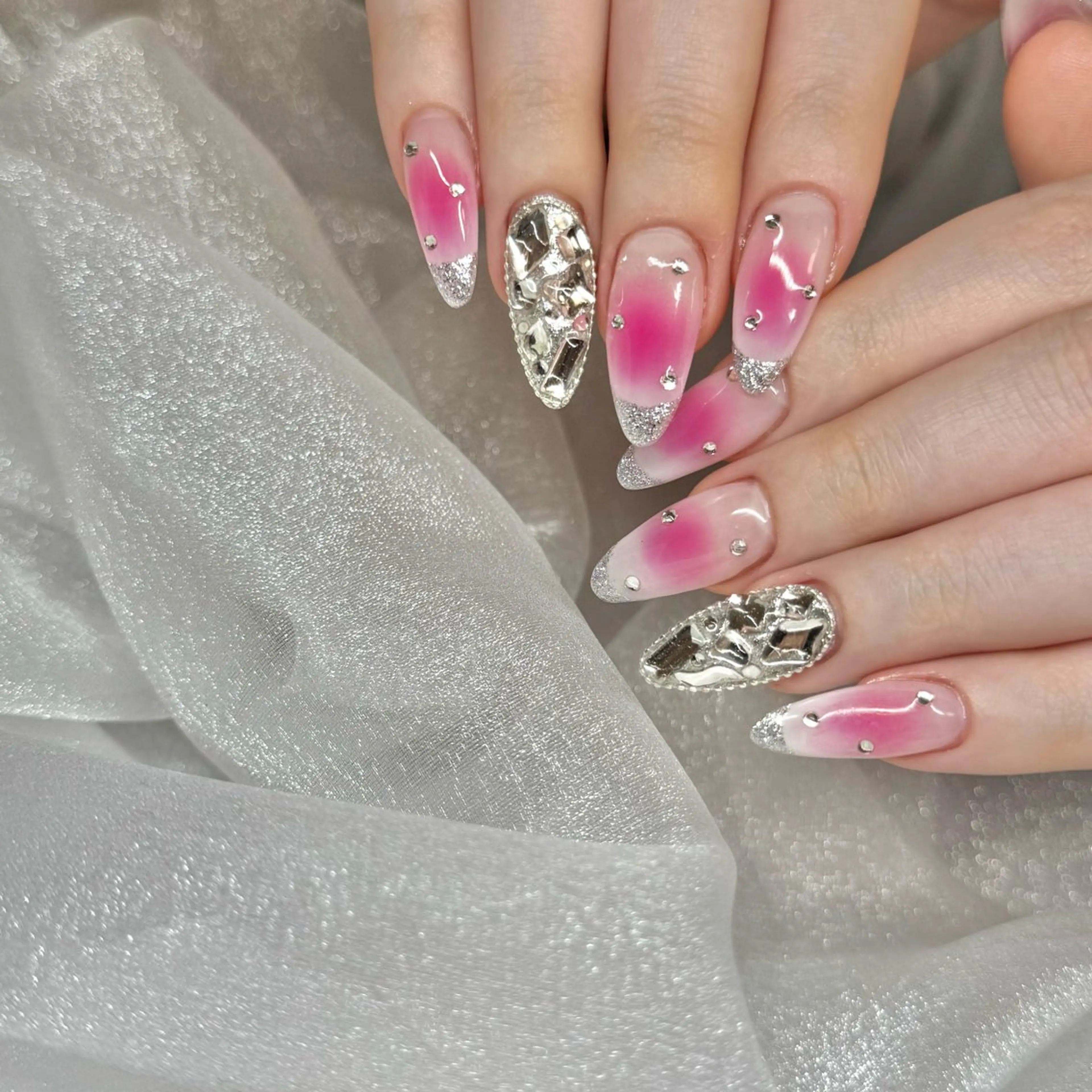 スカルプ、長さだし/ワンカラーの写真