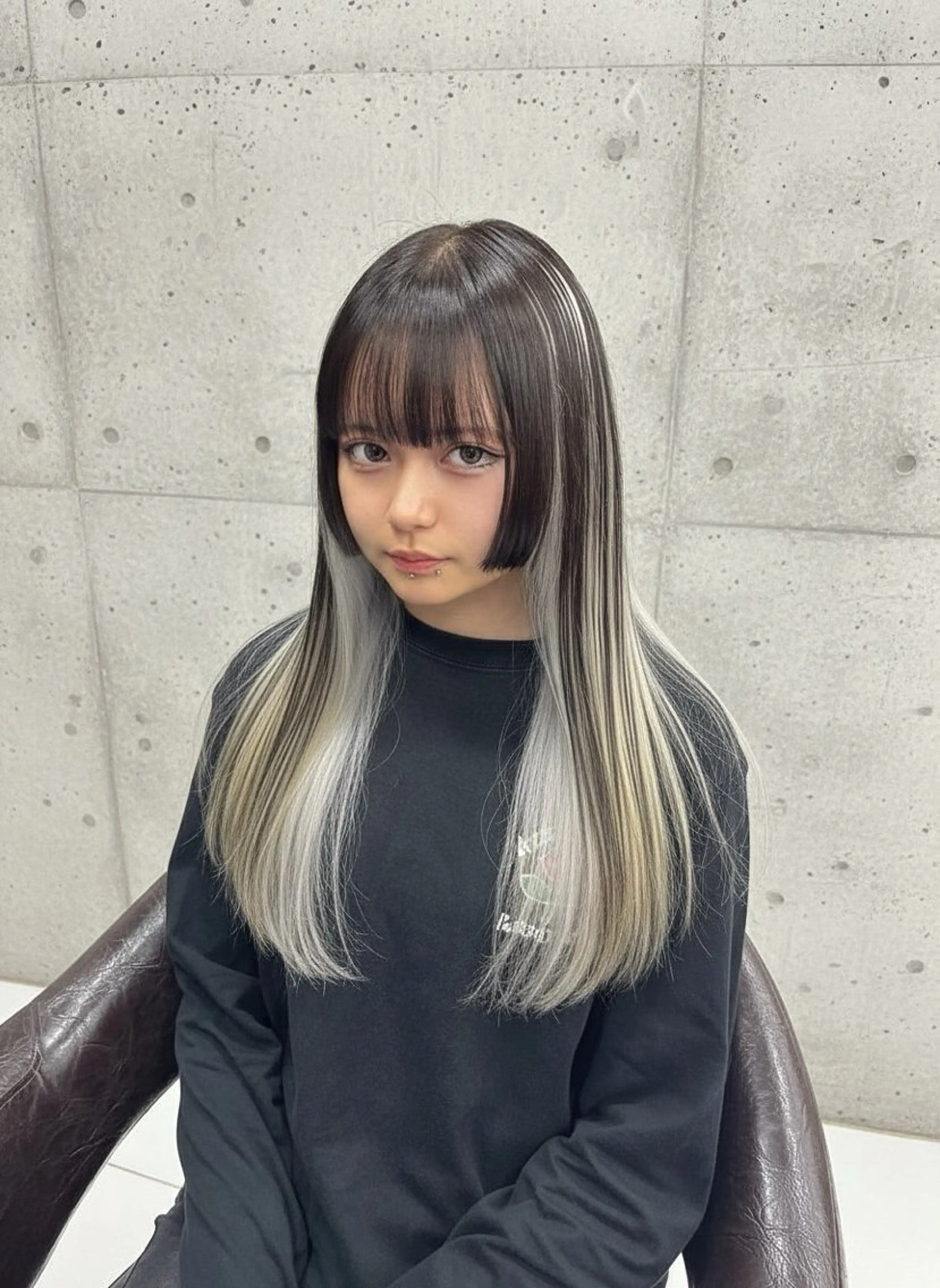 ロング カラー ホワイト系はお任せ /ブリーチ/店長岩崎のヘアスタイル