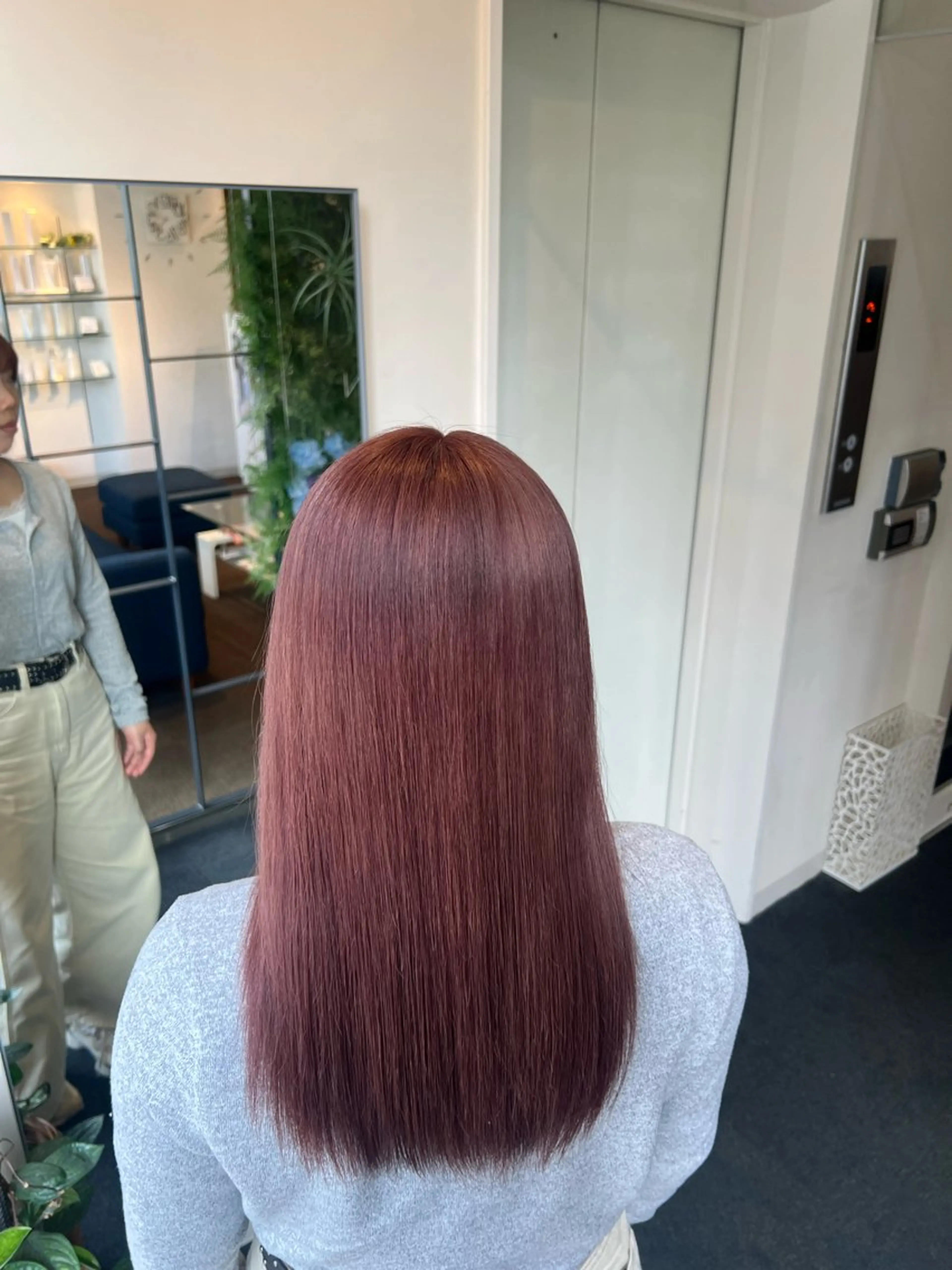 セミロング ヘアカラー 高田 羊真のヘアスタイル