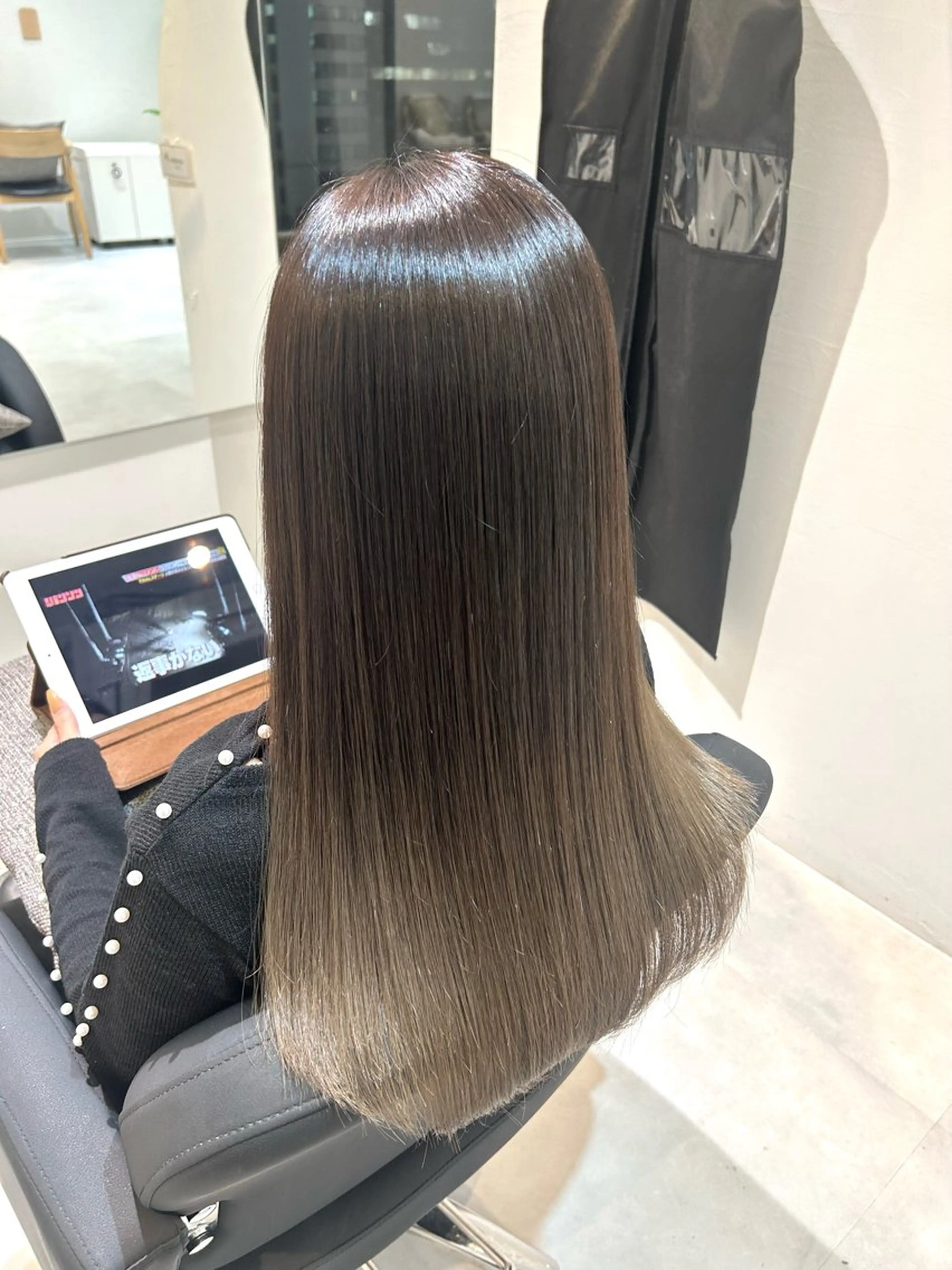 セミロング 🎨カラー&髪質改善 MATSUのヘアスタイル