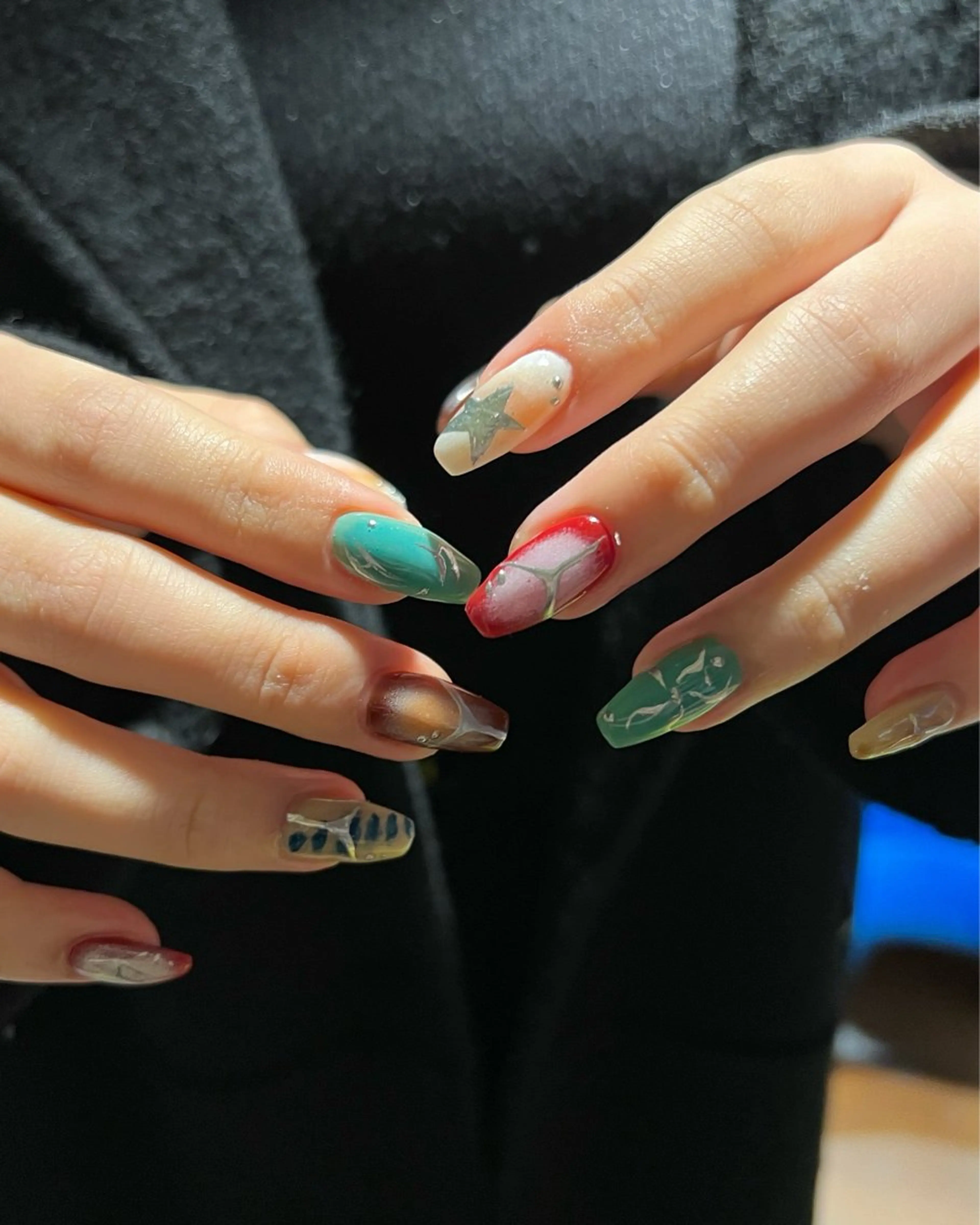 ネイル ハンドネイル フットネイル Hata nail 🎀個性派ニュアンスのネイルデザイン