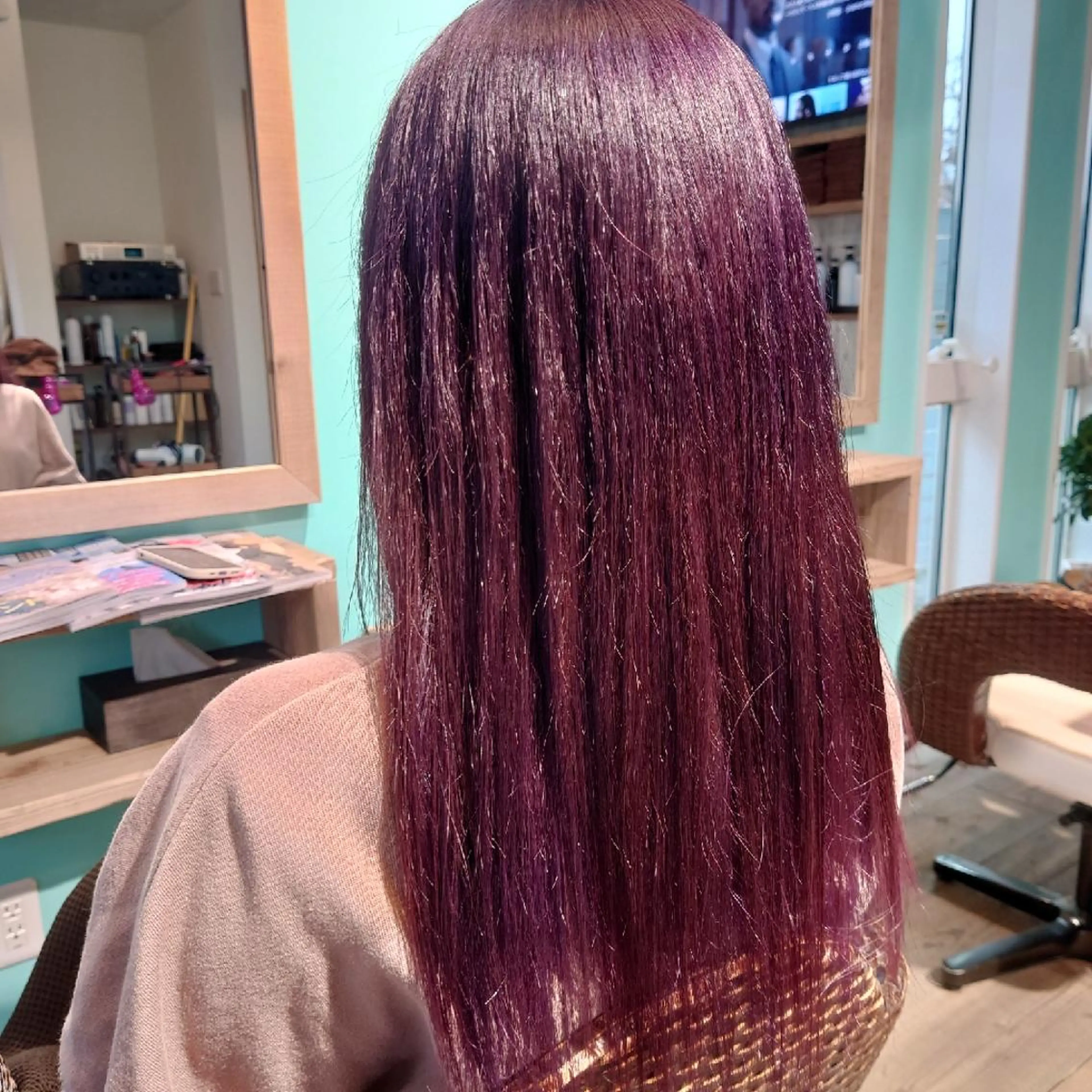 ロング カラー ブリーチ ピンクカラー ピンクパープル パープルカラー ヘアカラー 伊藤 新のヘアスタイル