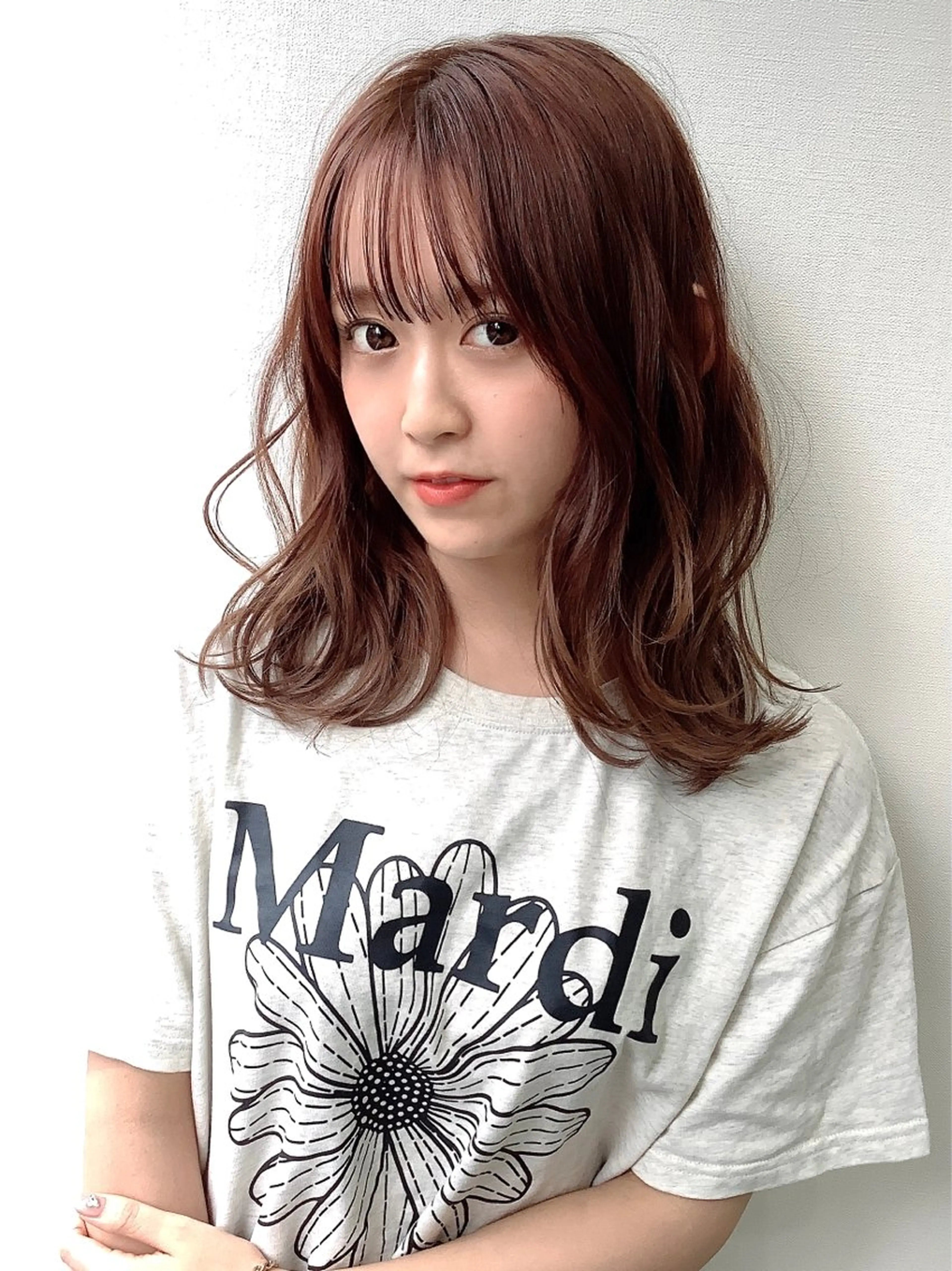 セミロング カレンダー 弁天町Tomoのヘアスタイル