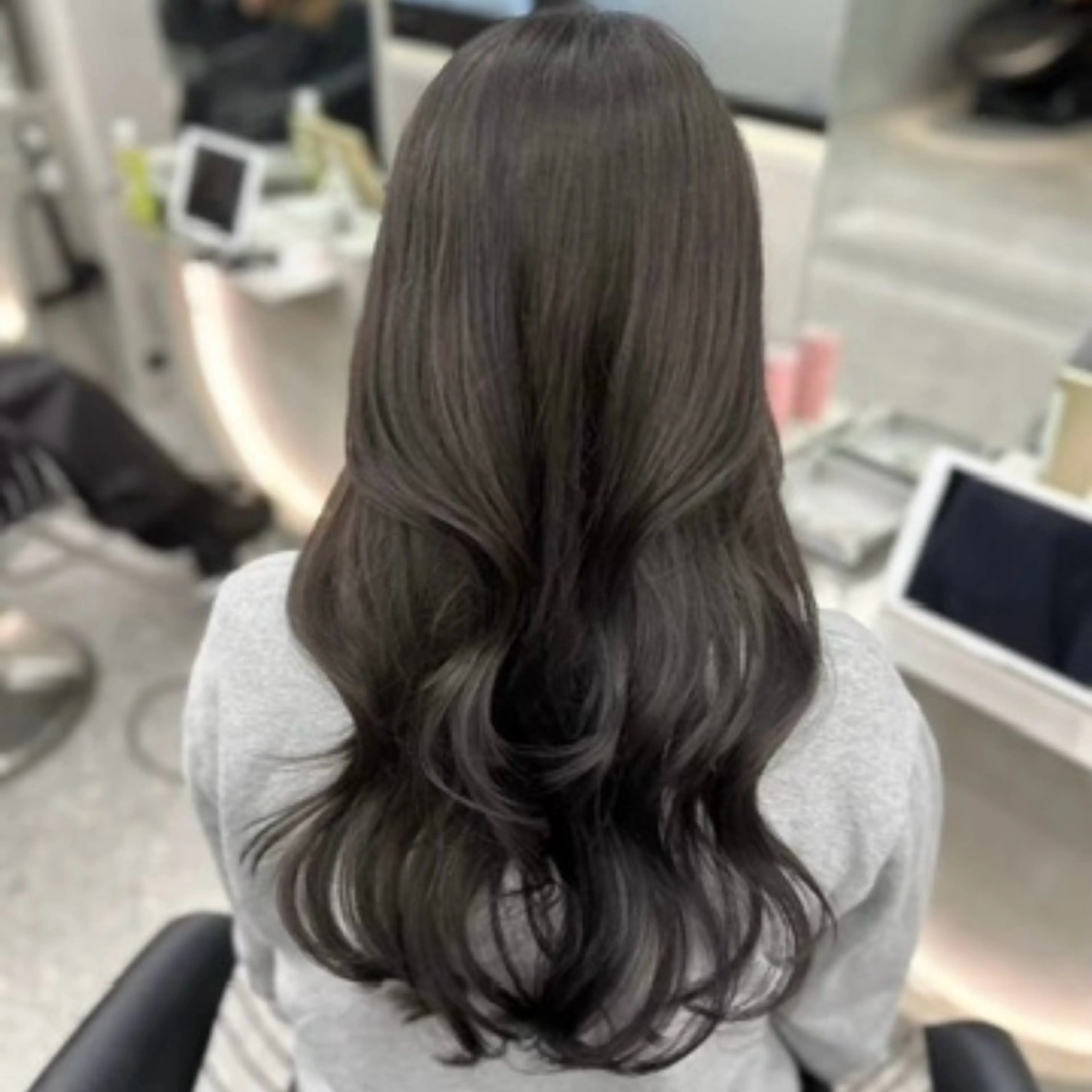 セミロング カラー グレージュ カット ヘアカラー トリートメント 🍒ブリーチなしカラ ー／Sakura🍒のヘアスタイル