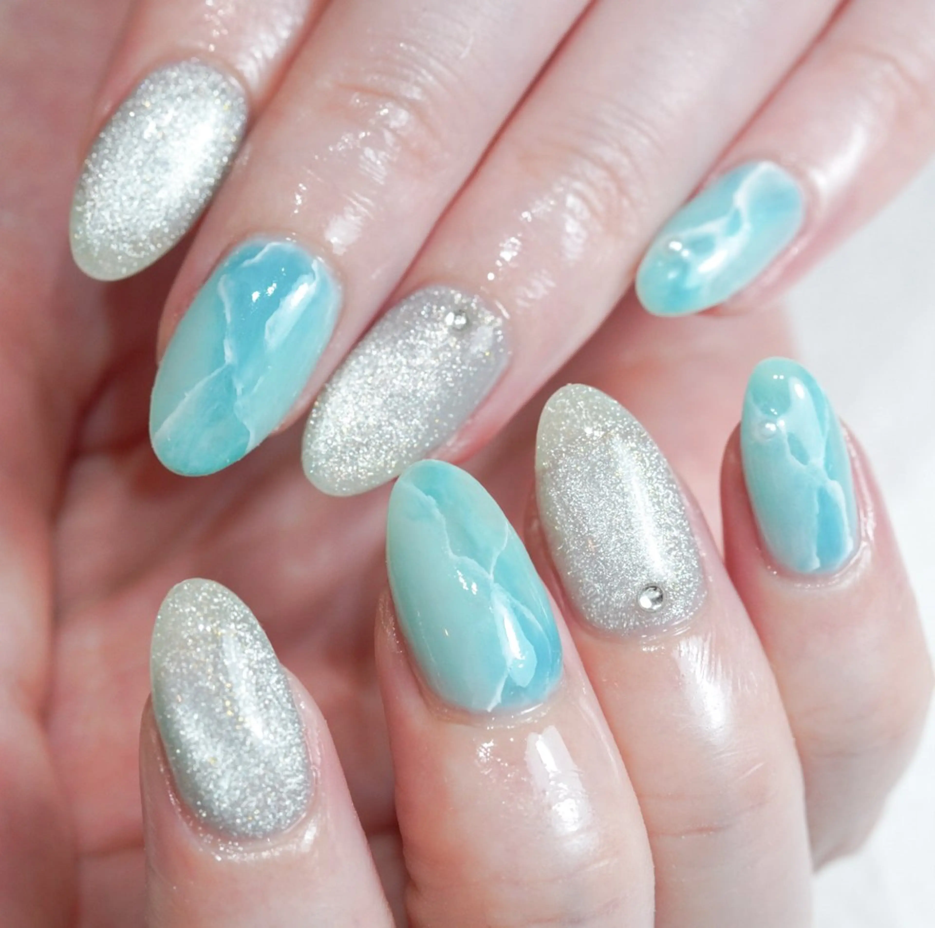 ミディアム ハンドネイル Re nailのネイルデザイン