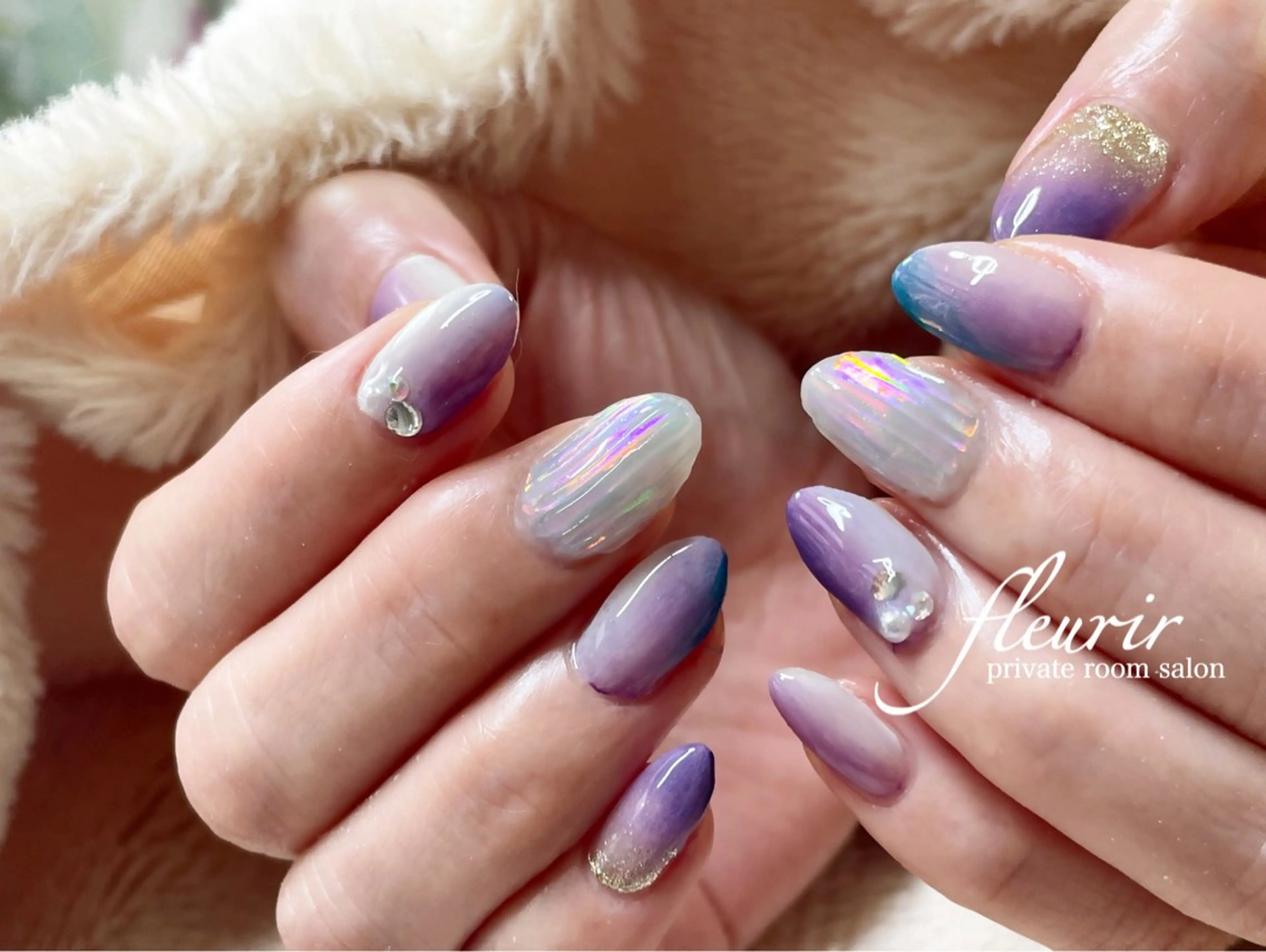 ネイル ニュアンスネイル ストーンネイル ハンドネイル フルリール 【プライベートサロンのネイルデザイン