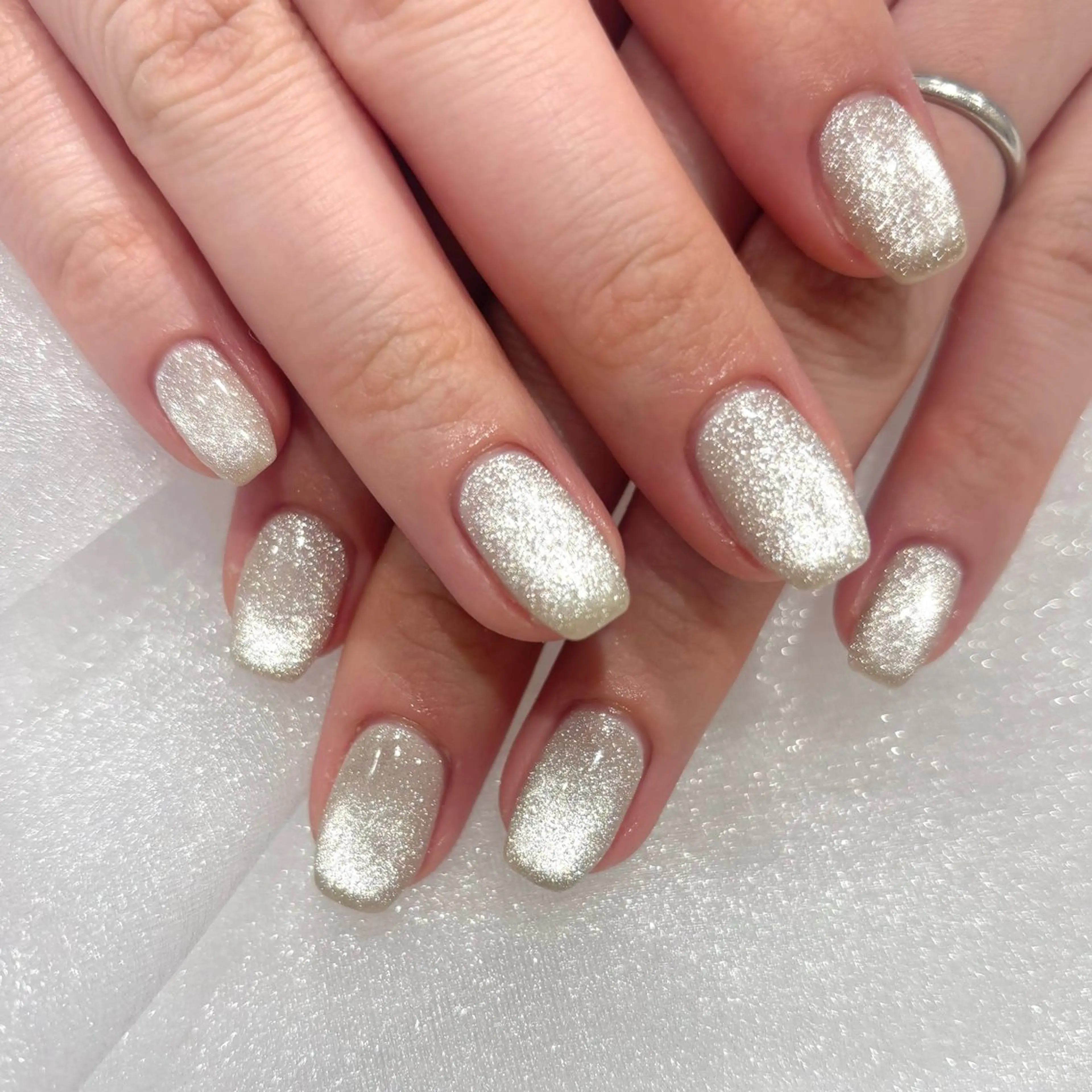 《オフ有り》ご新規様オフ無料！マグネットorフラッシュネイル💍🤍パラジェル使用（再来オフ代別途）の写真