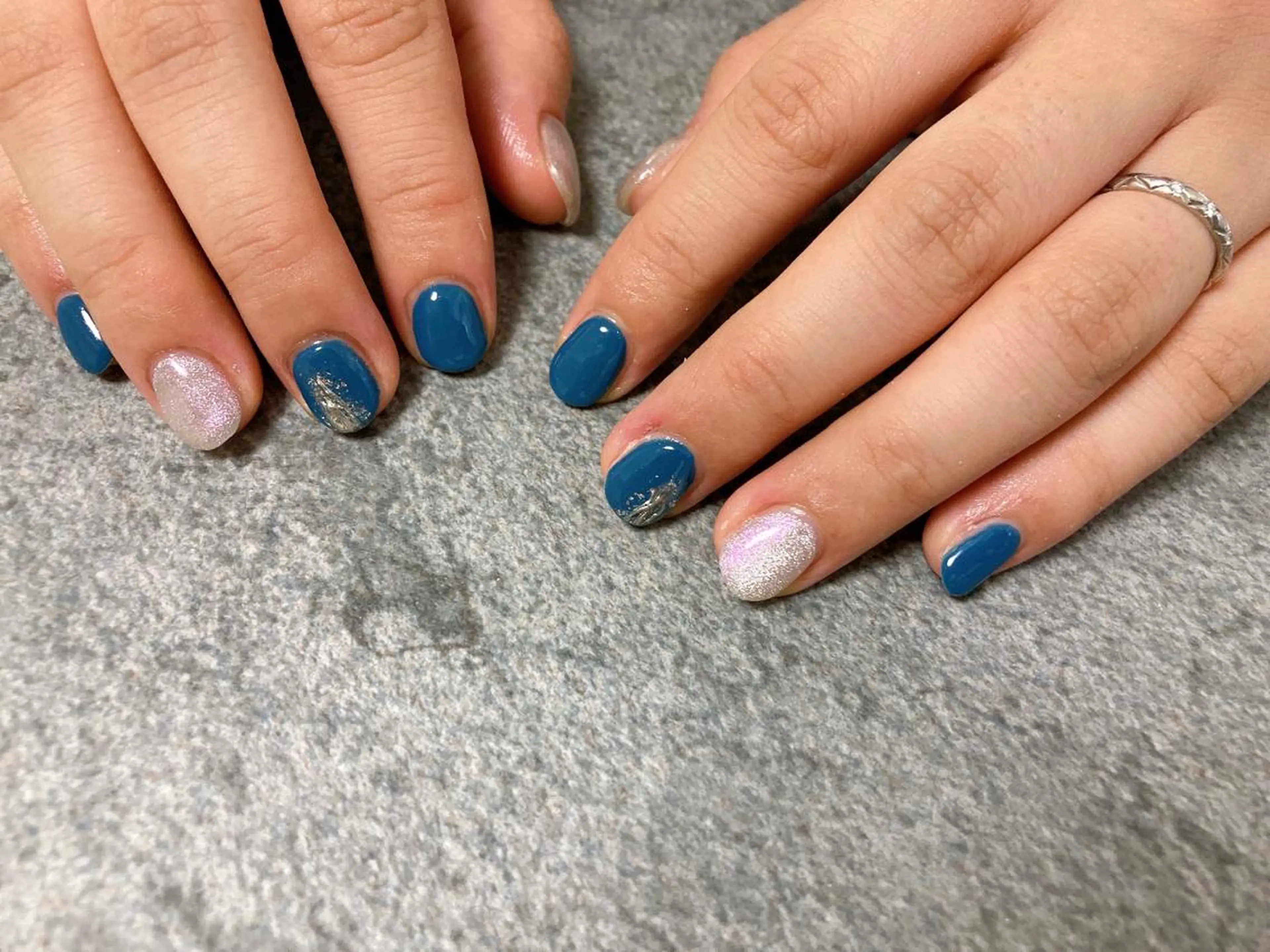 ネイル マグネットネイル mogunail &blowのネイルデザイン